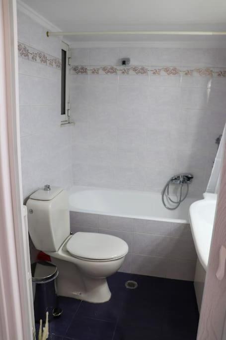 Two-Bedroom Apartment - Photo 19