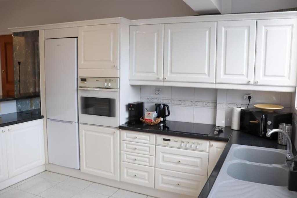 Two-Bedroom Apartment - Photo 28