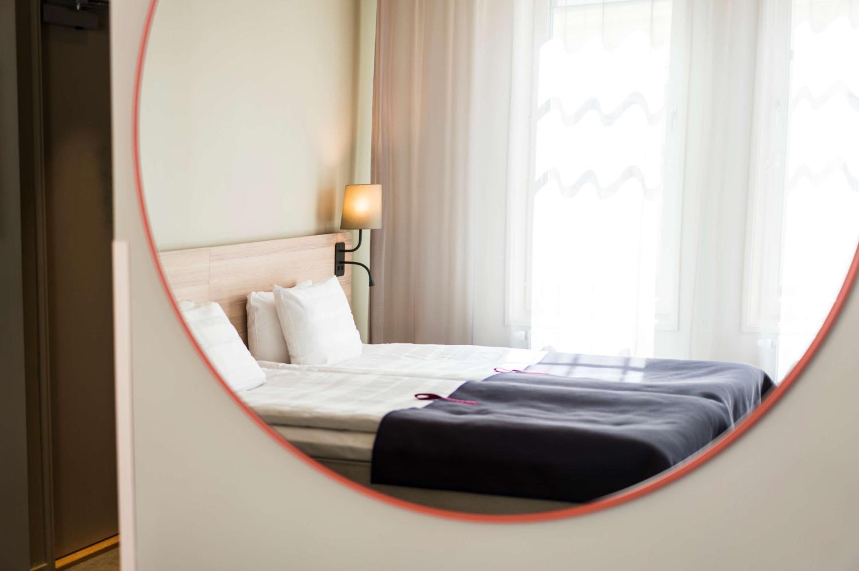 Standard Twin Room Plus thumbnail 5