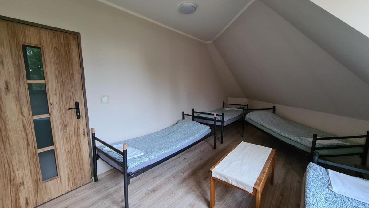 Quadruple Room with Shared Bathroom photo 3