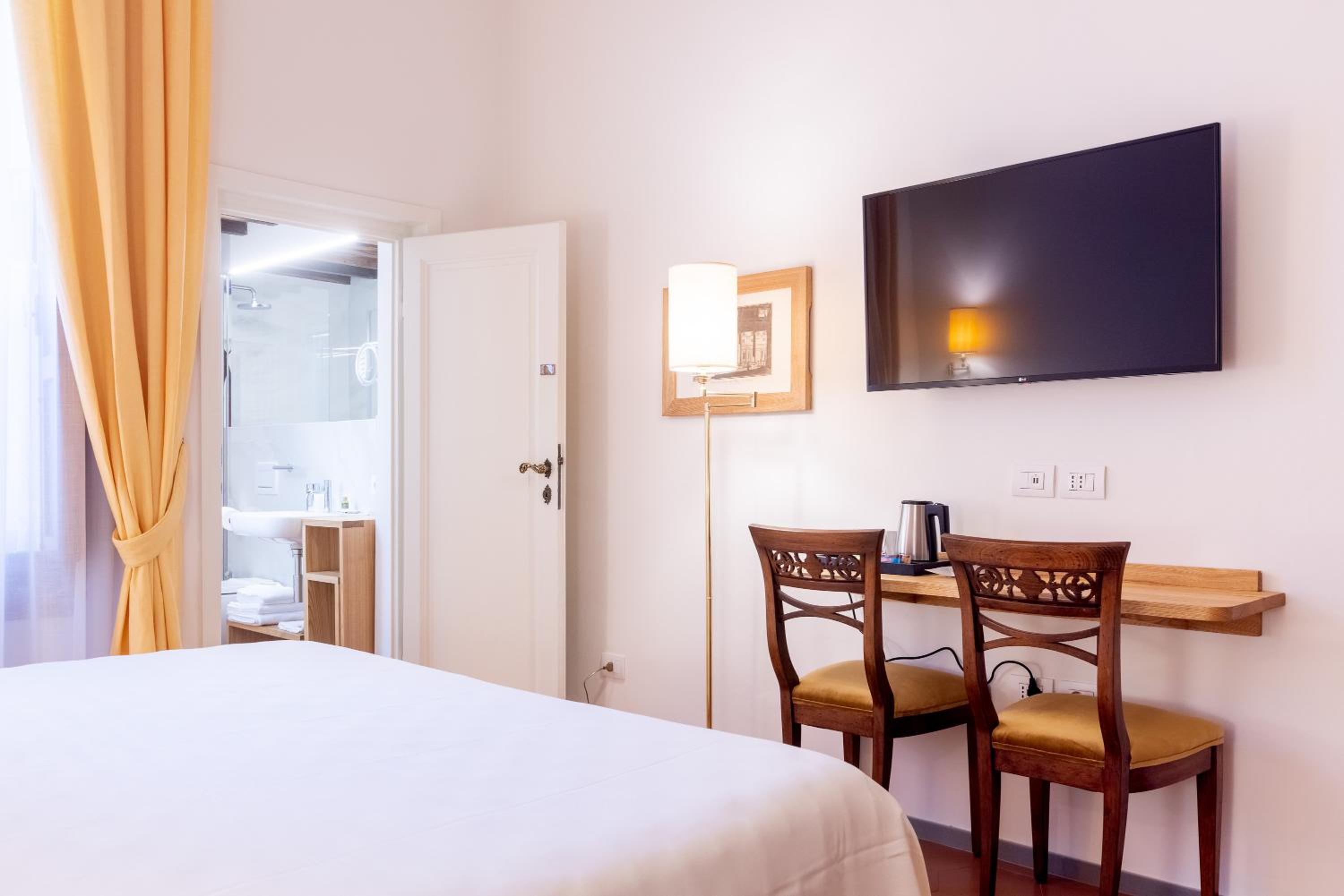 Double or Twin Room photo 1