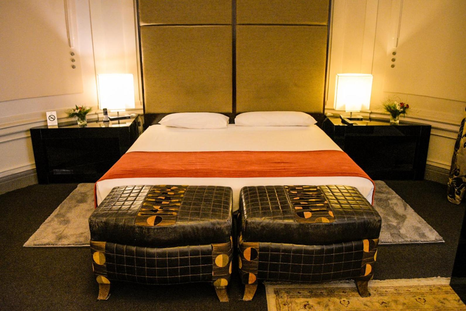 Corner Double Room