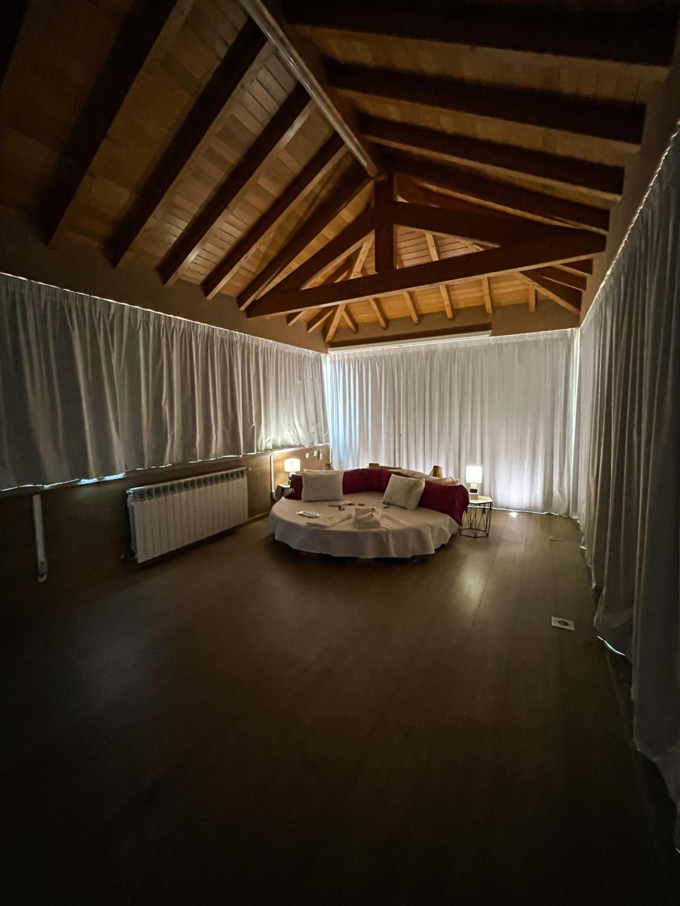 King Room with Pool View - Photo 2