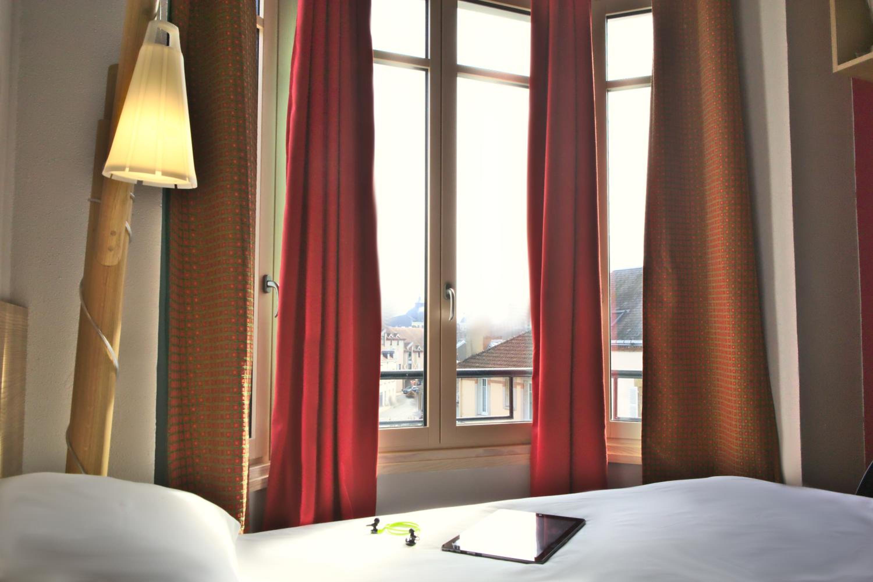Standard Double Room with Sofa Bed - Photo 5