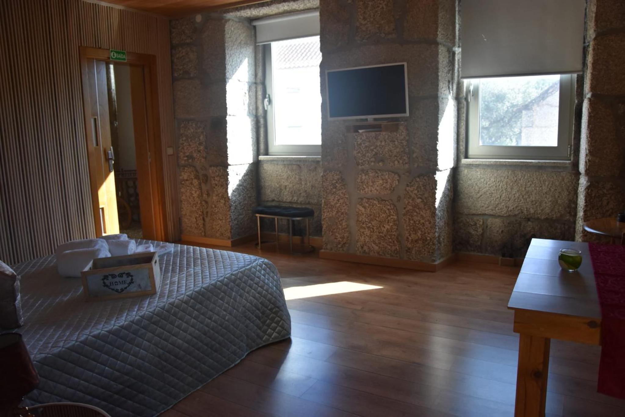 Deluxe Double Room - Photo 3