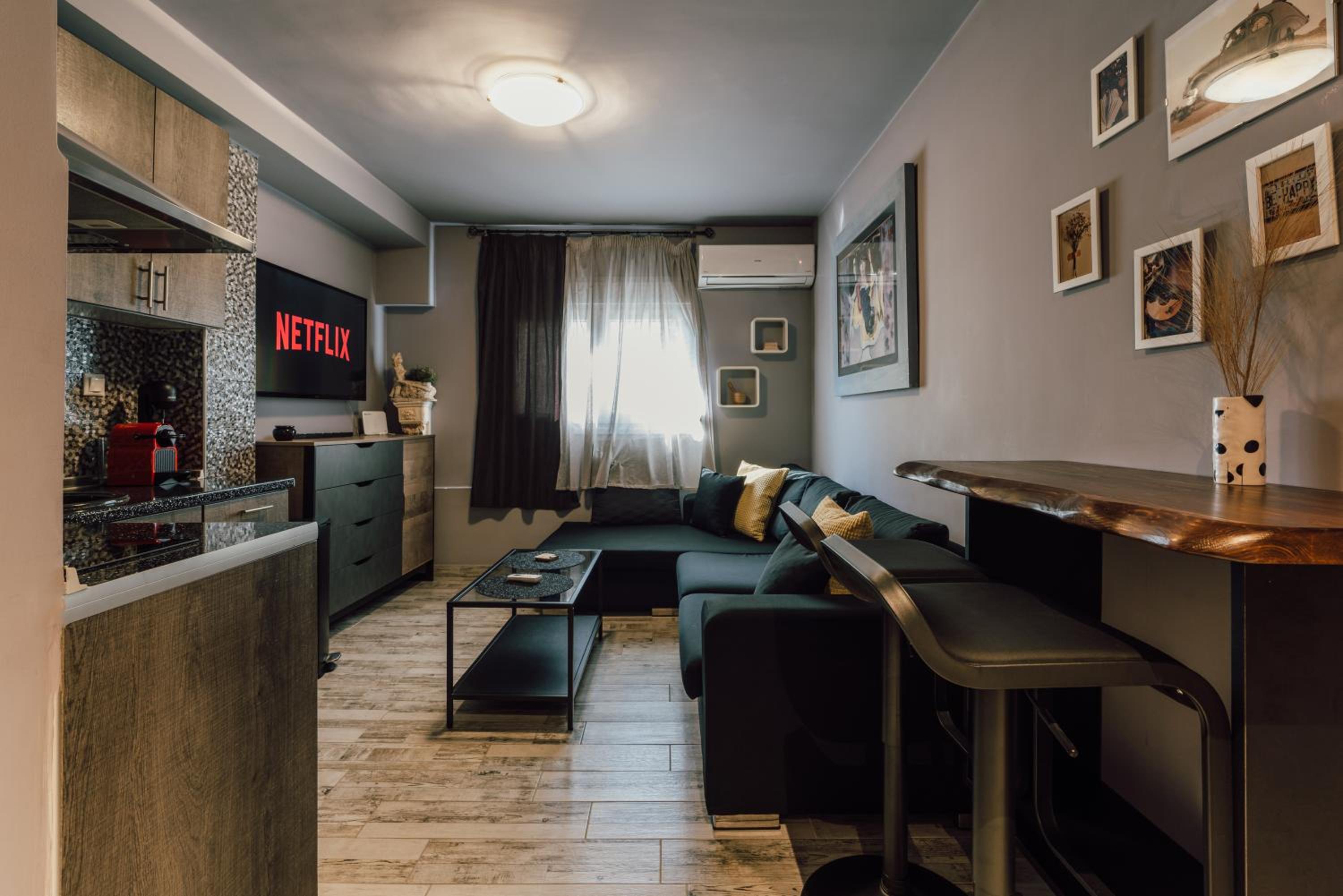 One-Bedroom Apartment