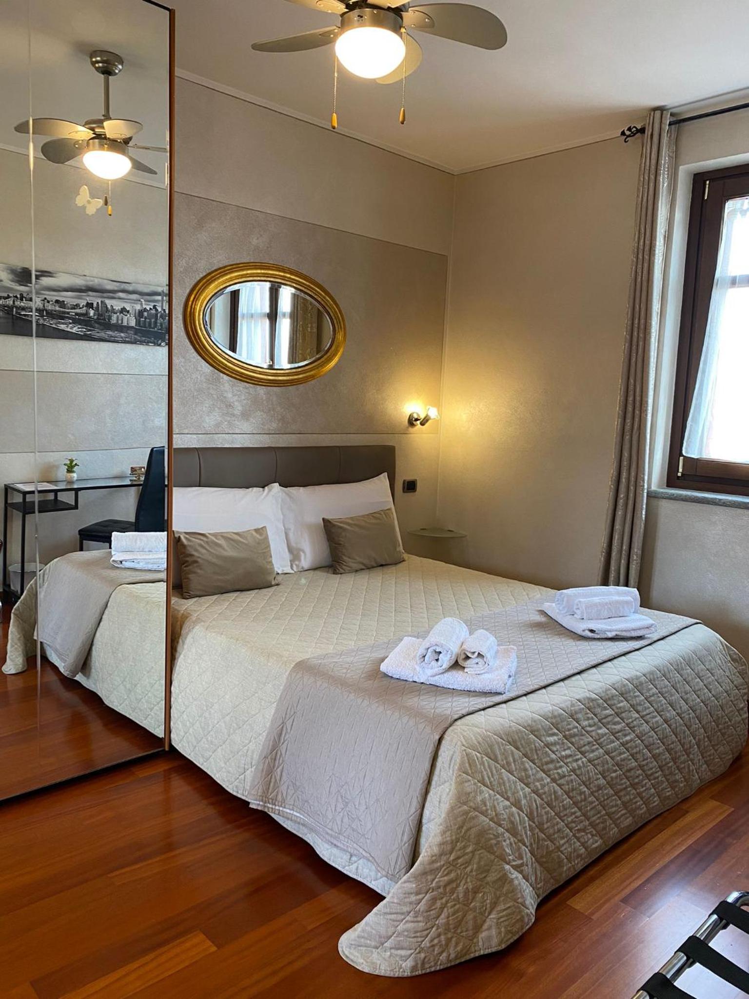 Deluxe Junior Suite photo 2