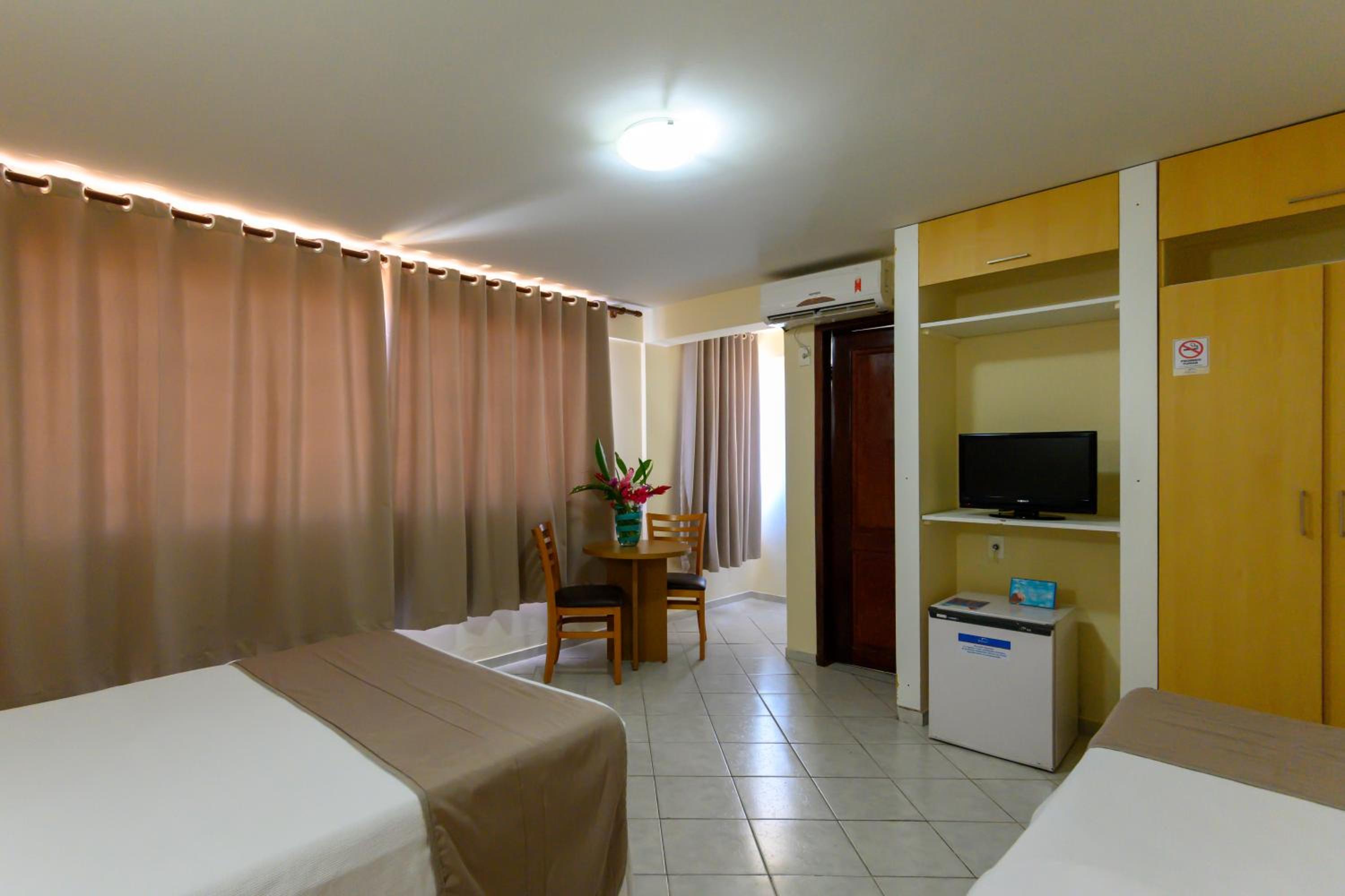 Economy Twin Room - Photo 4
