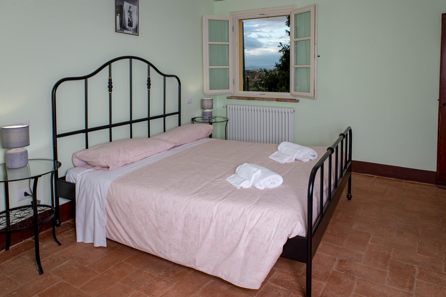 Standard Double Room - Photo 2