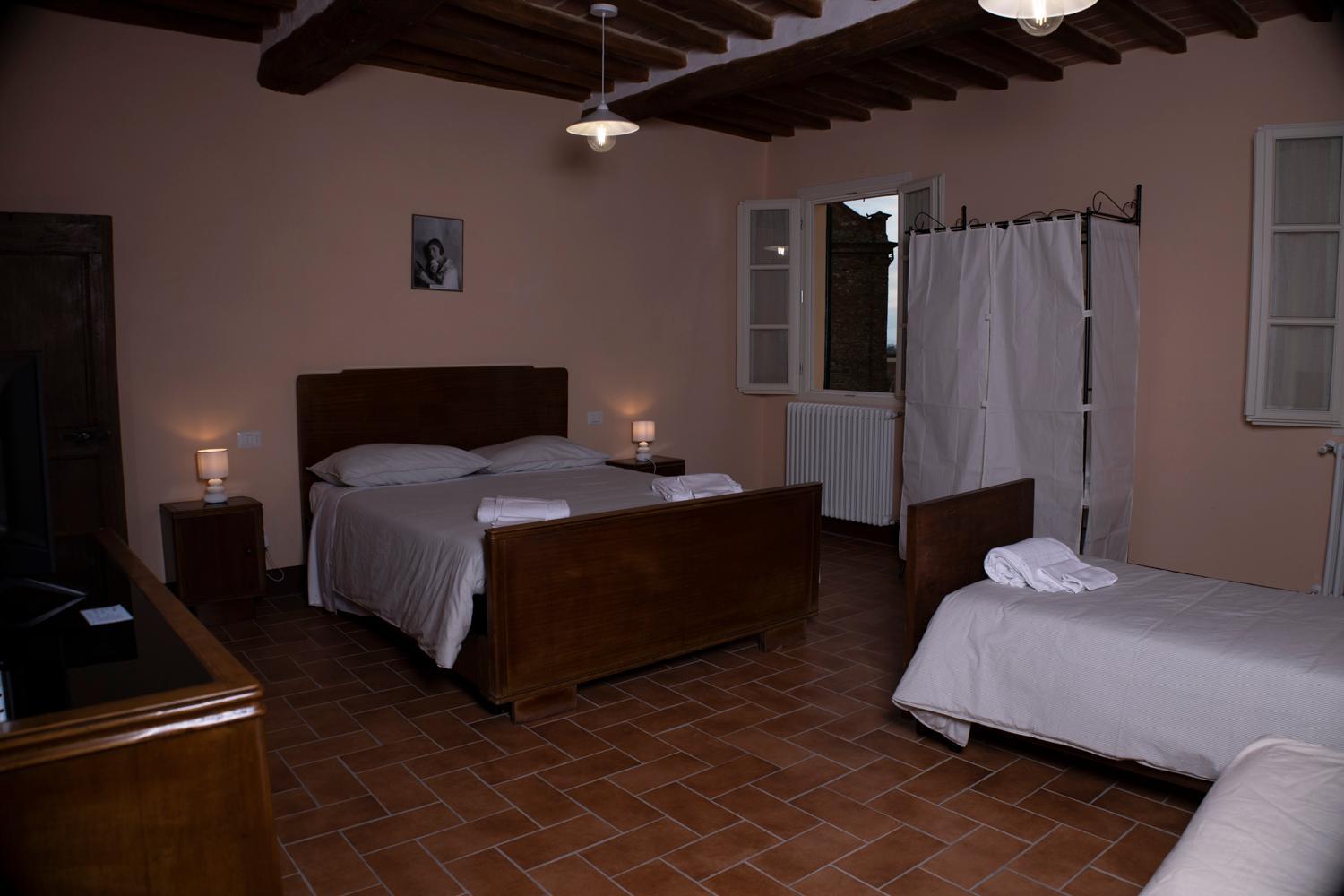 Quadruple Room - Photo 1