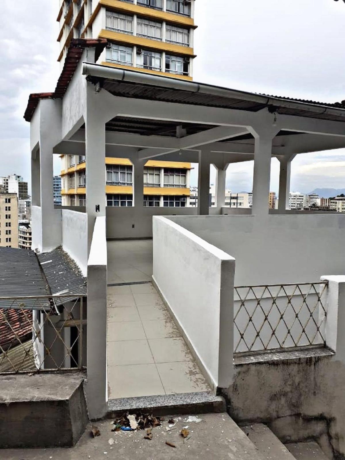 Suite - Photo 15