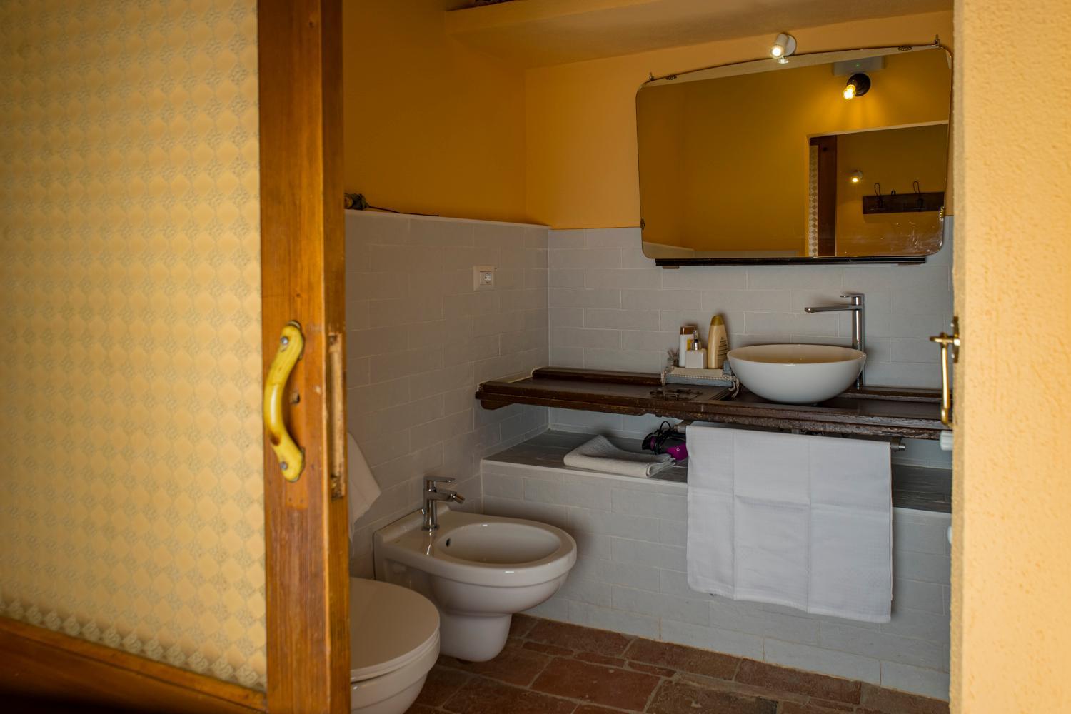 Apartment - Ground Floor - Photo 4
