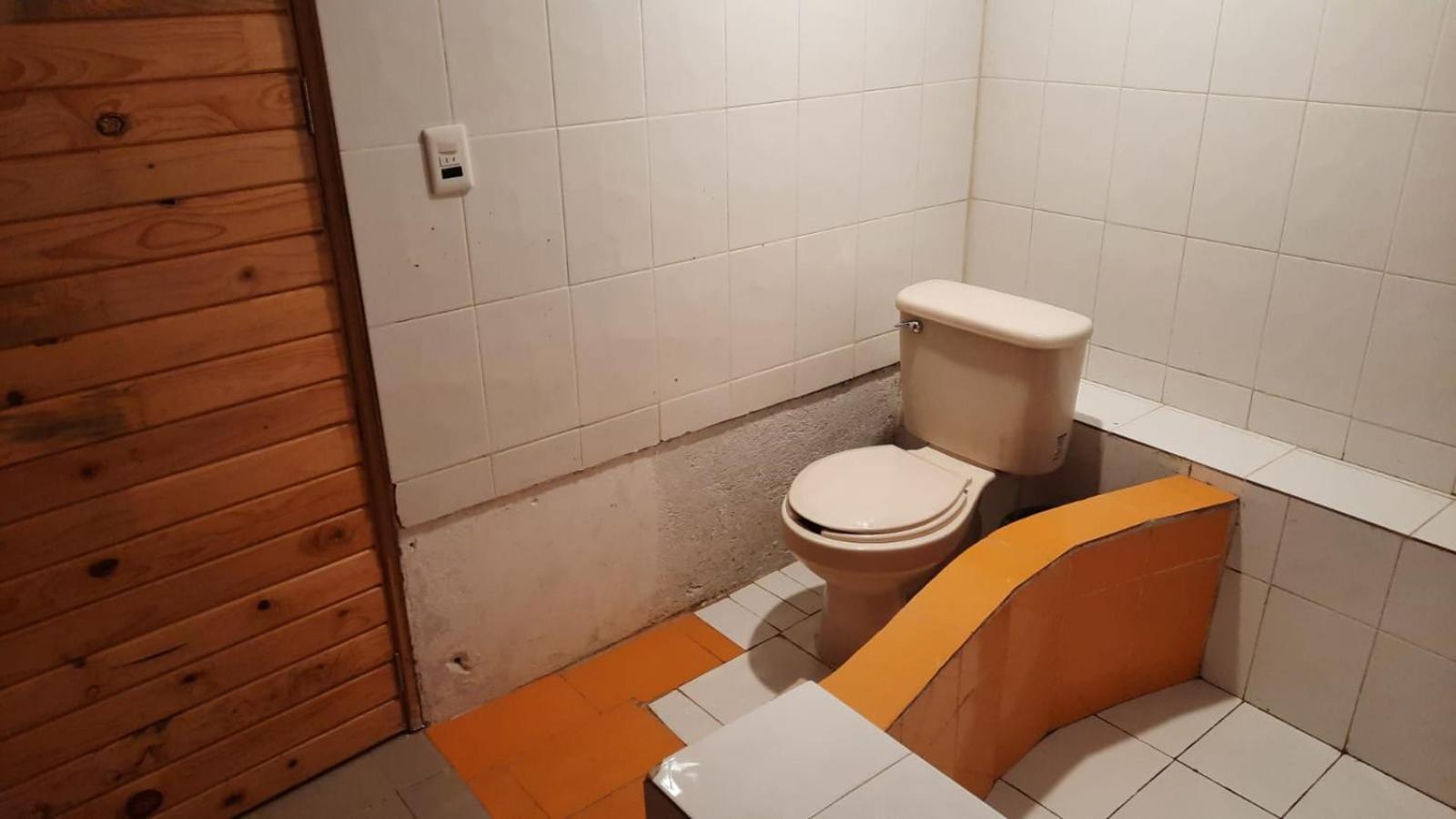 One-Bedroom House - Photo 4