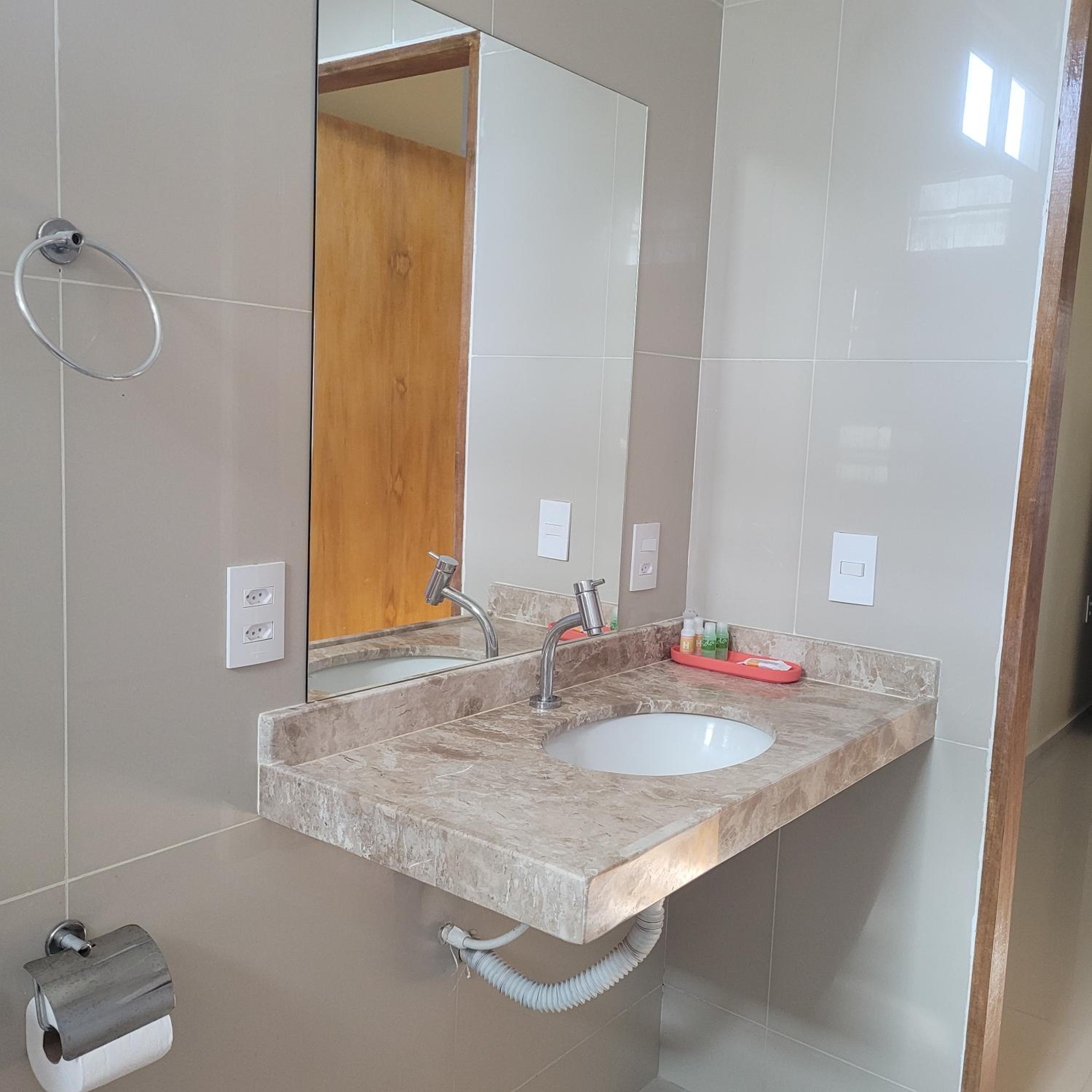 Deluxe Double Room with Balcony and Sea View - Photo 4