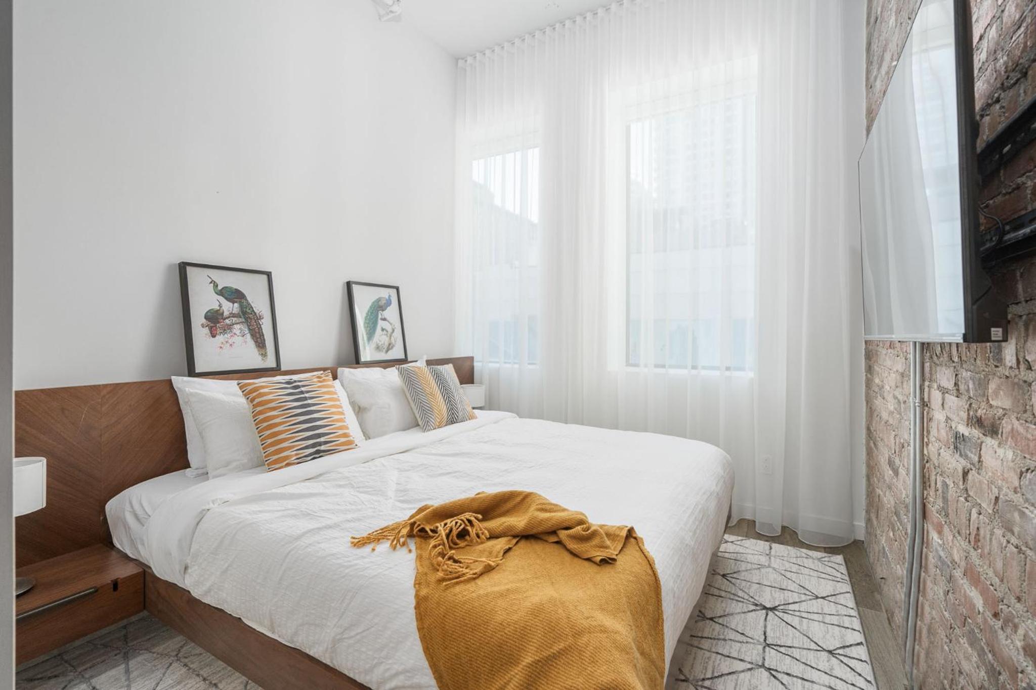 Two-Bedroom Superior Apartment - Photo 17