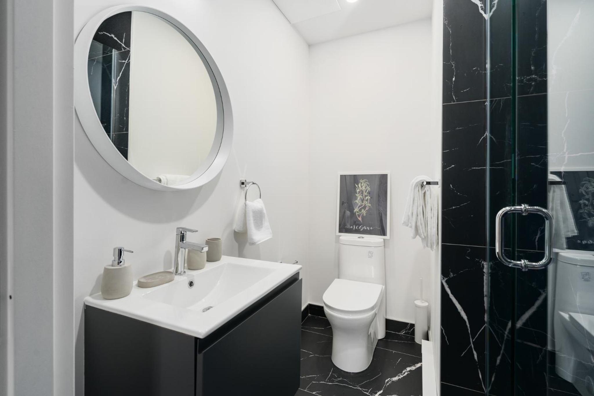 Two-Bedroom Superior Apartment - Photo 45