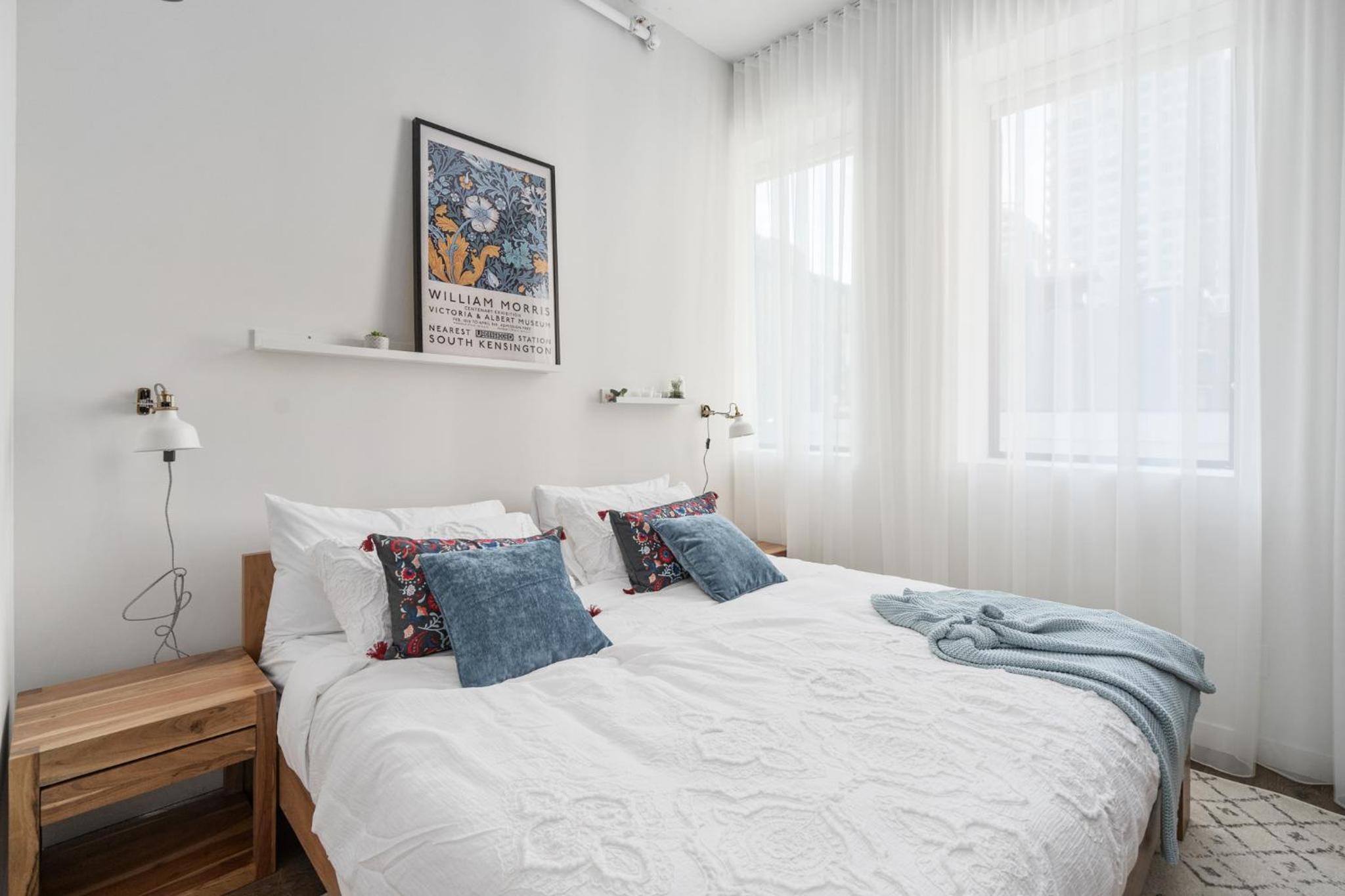 Two-Bedroom Superior Apartment - Photo 41