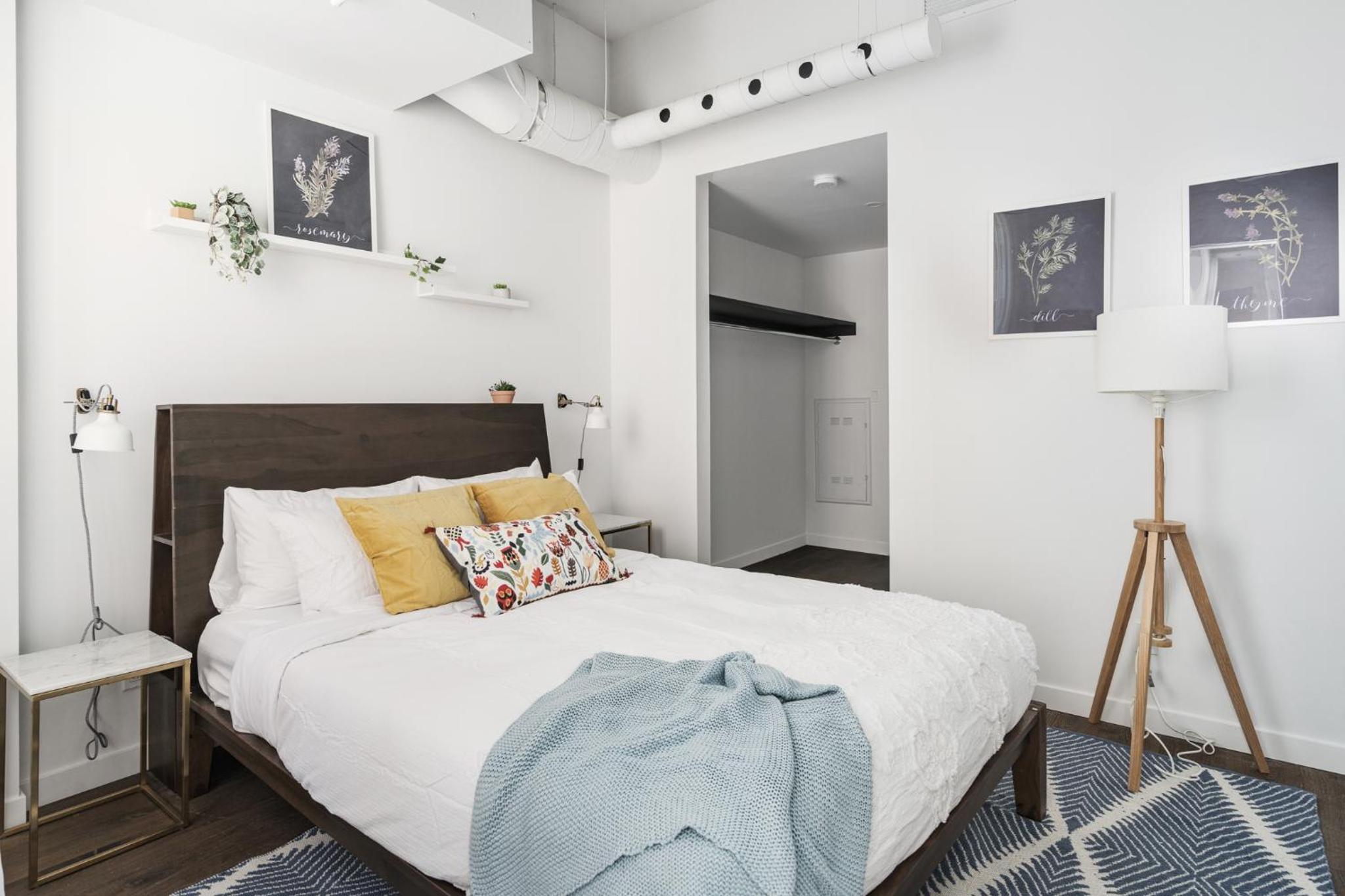 Two-Bedroom Superior Apartment - Photo 40