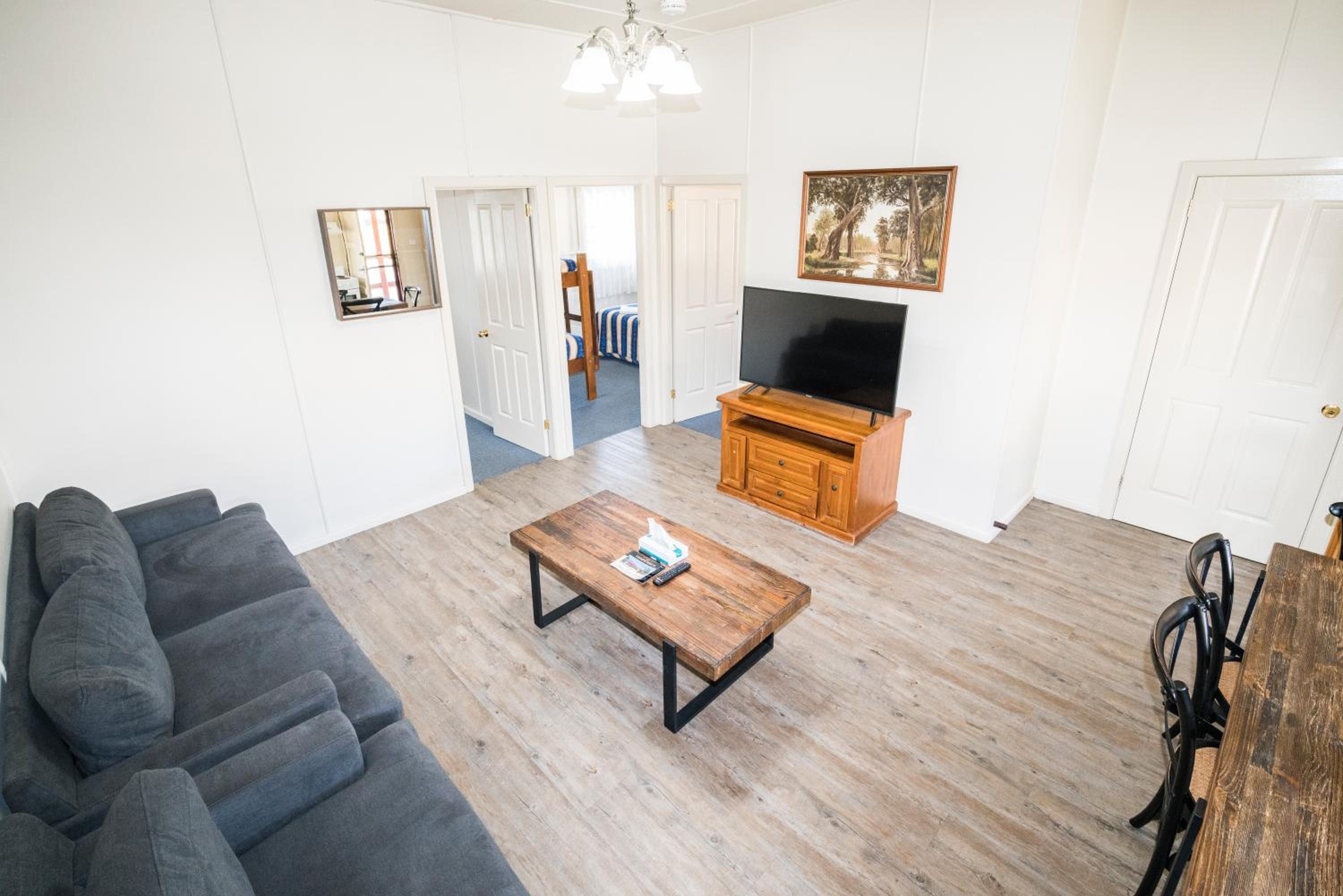 Three-Bedroom Cottage - Photo 14