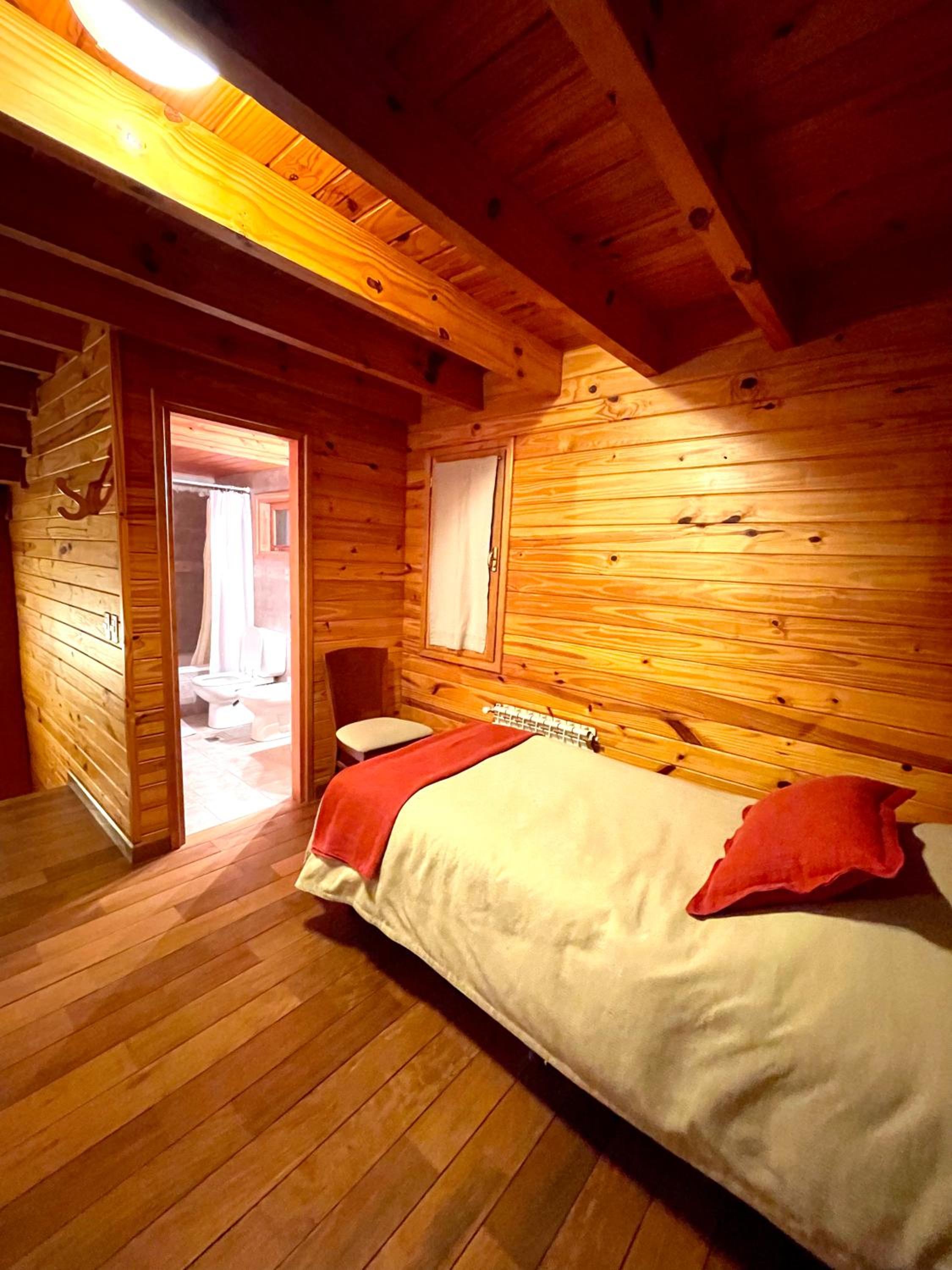 Three-Bedroom Chalet photo 3
