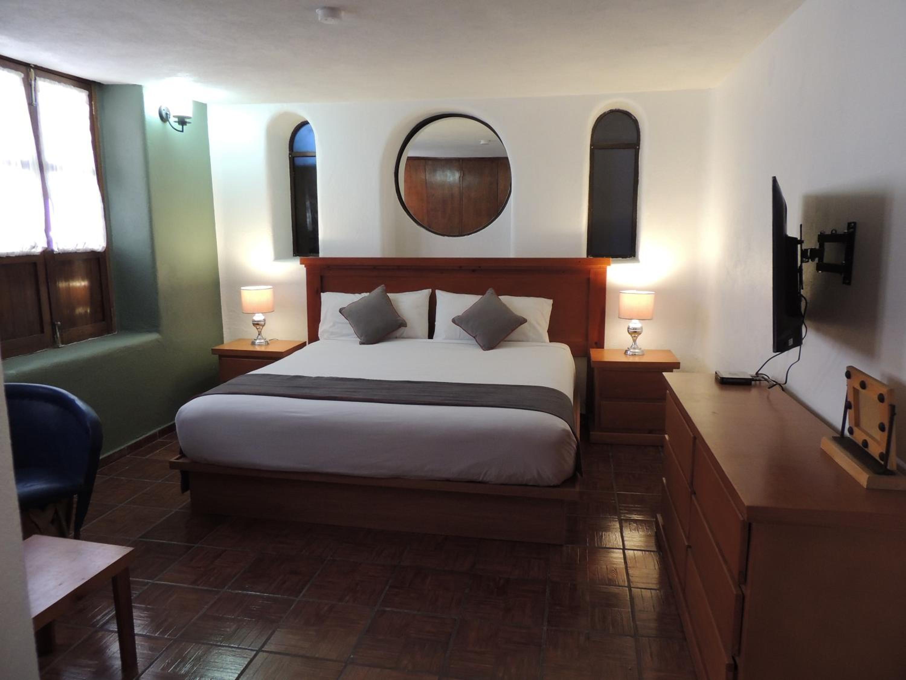 Suite - Photo 2