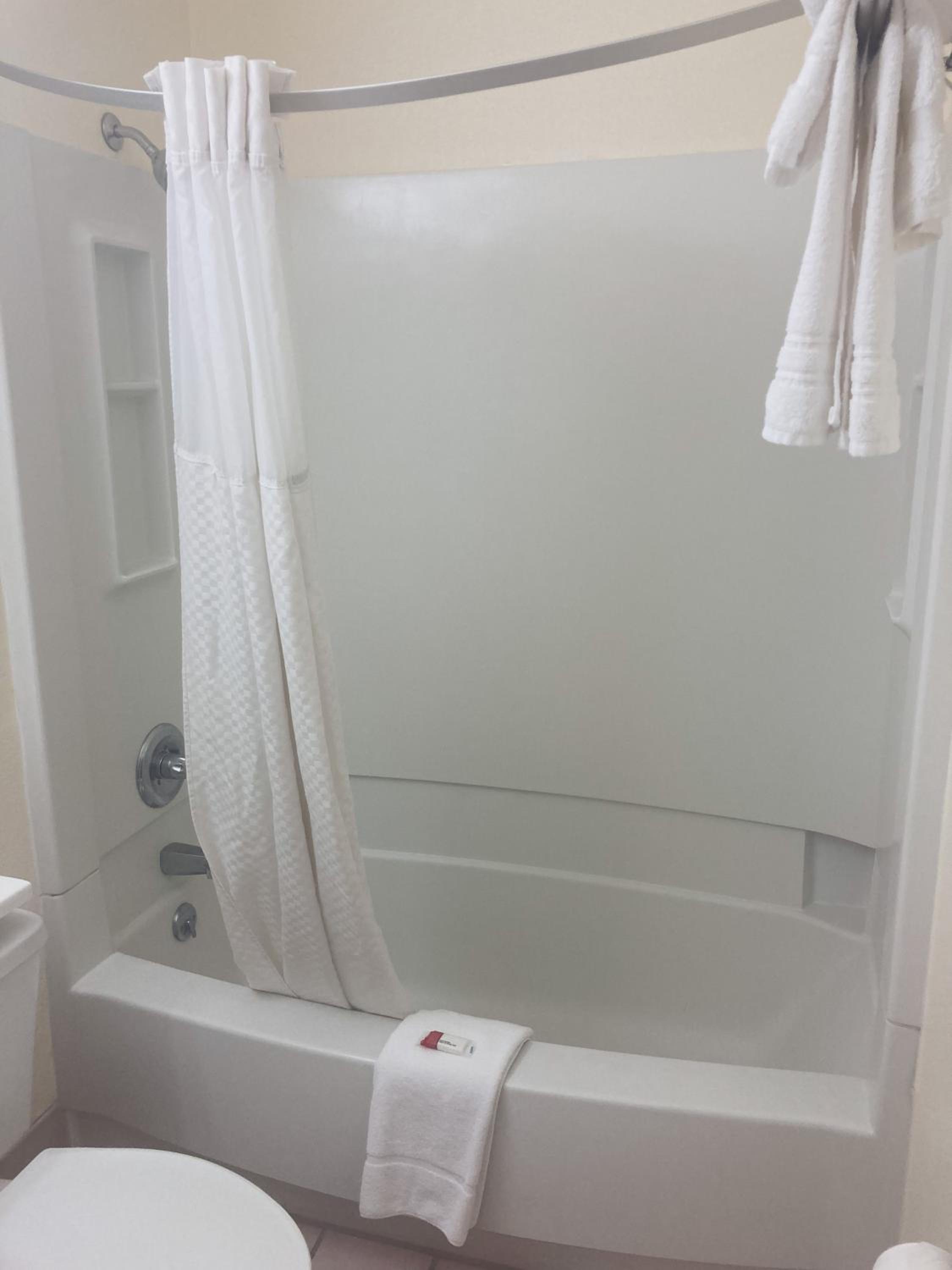 King Room - Non-Smoking - Photo 8