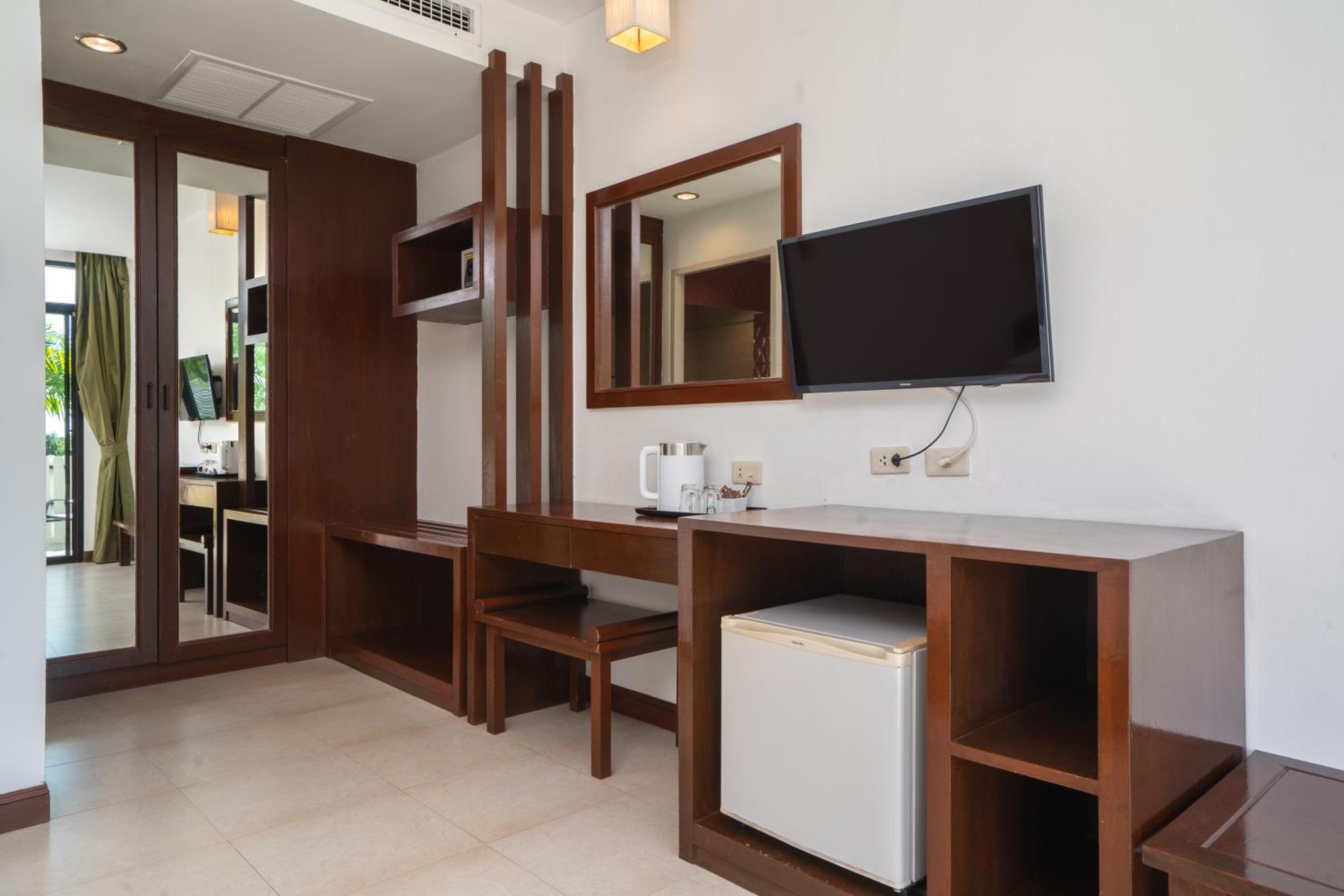 Standard Double Room - Photo 3