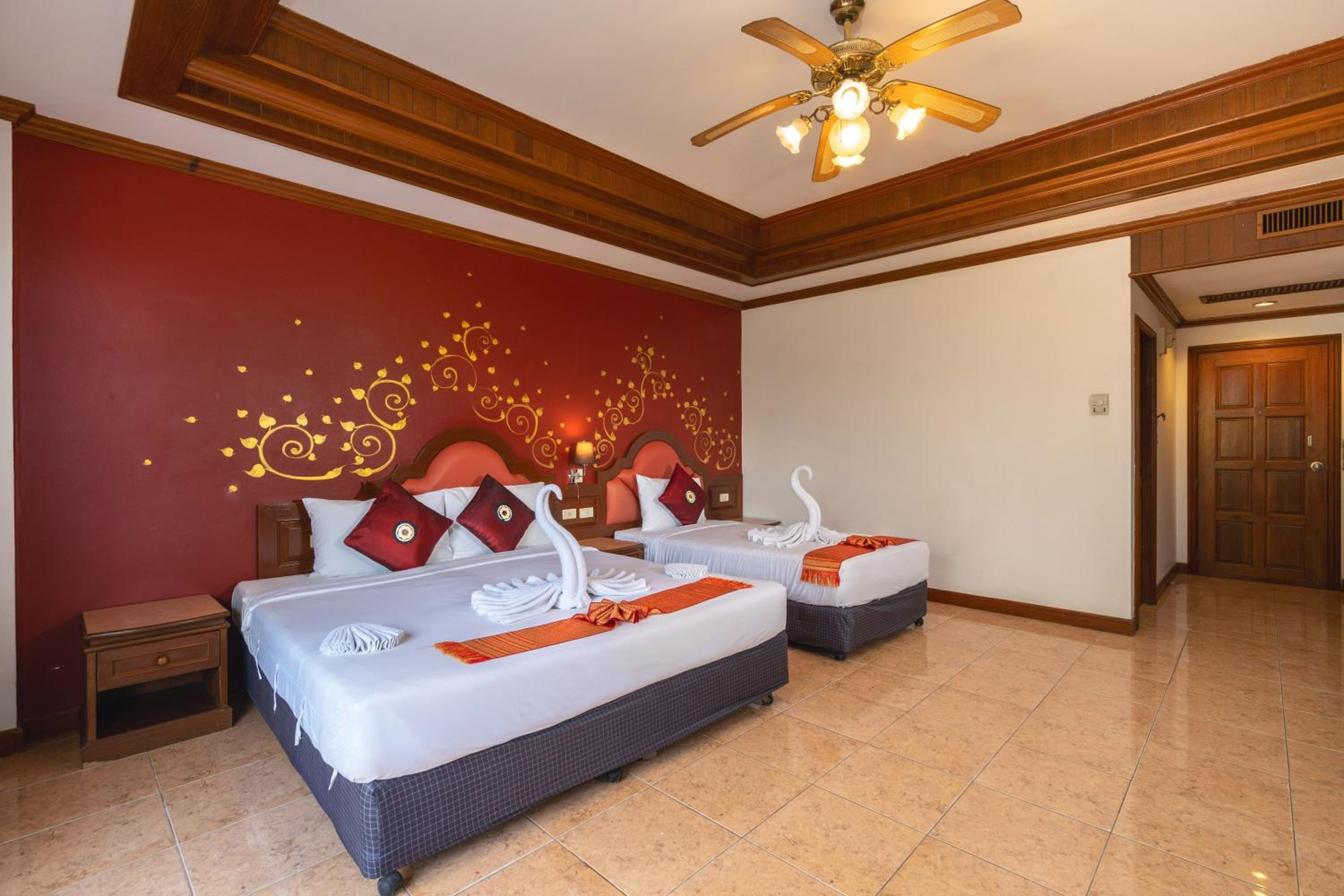 Family Room with Balcony - Photo 6