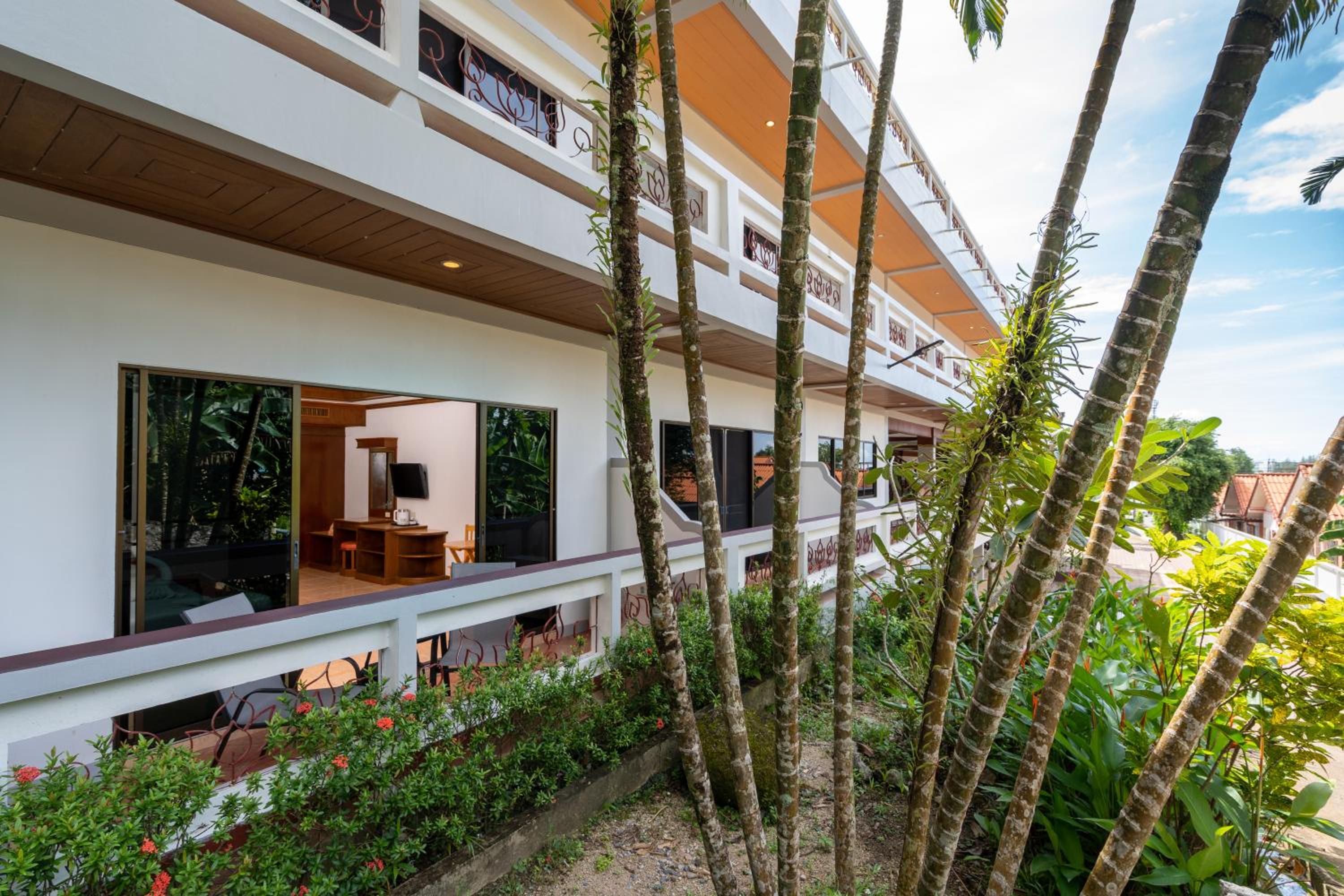 Family Room with Balcony - Photo 16