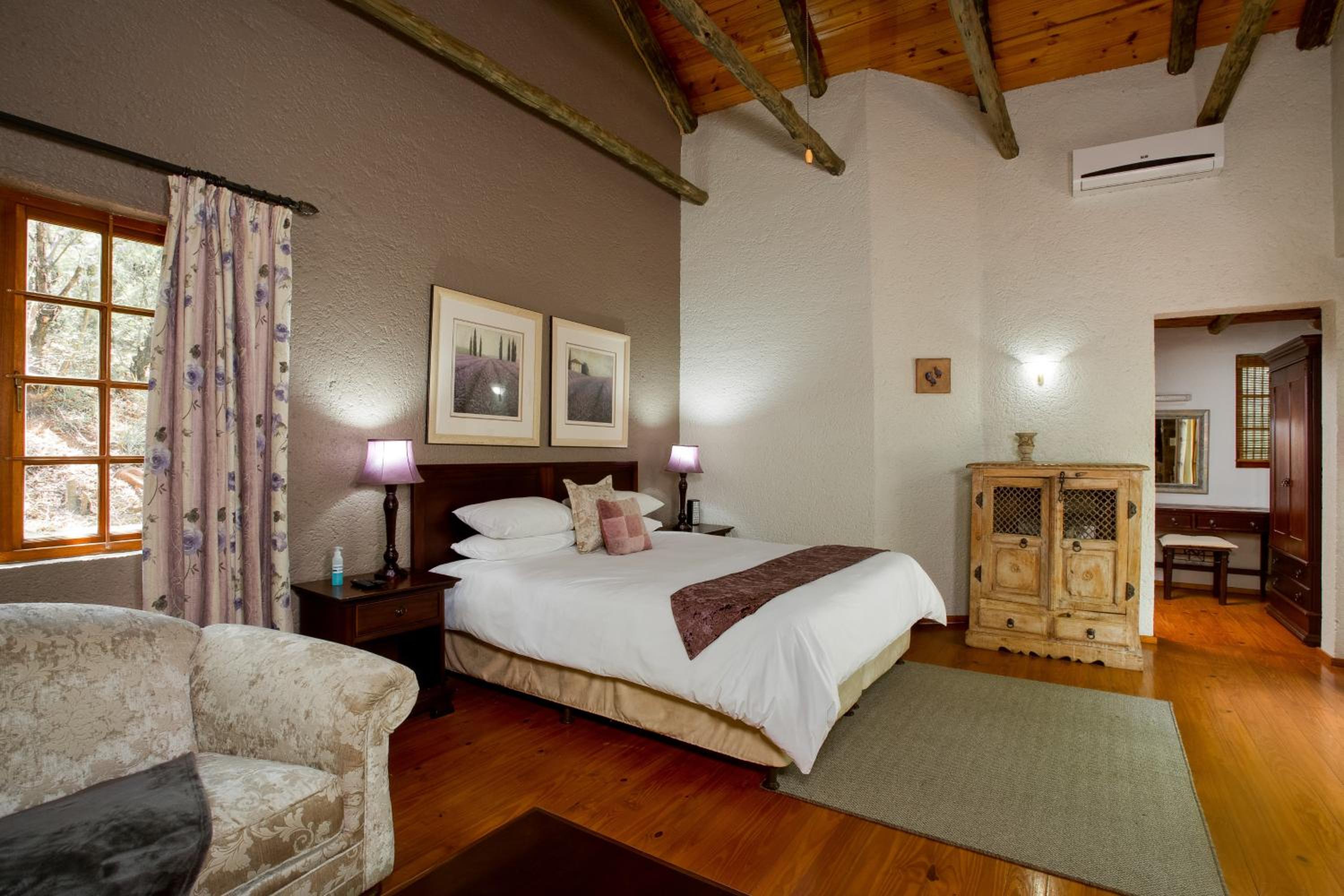 Deluxe Cabin - Photo 1