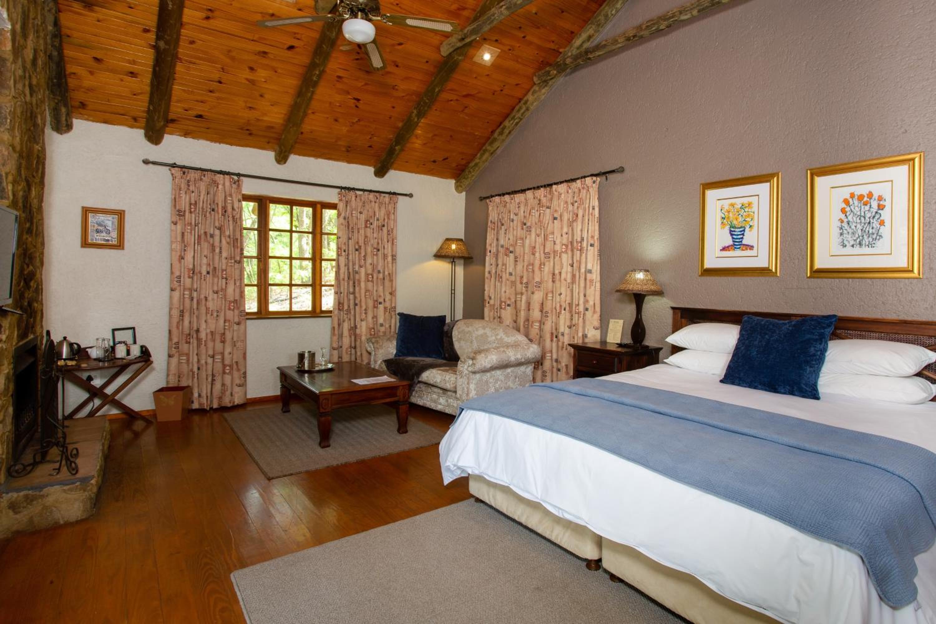 Deluxe Cabin - Photo 2