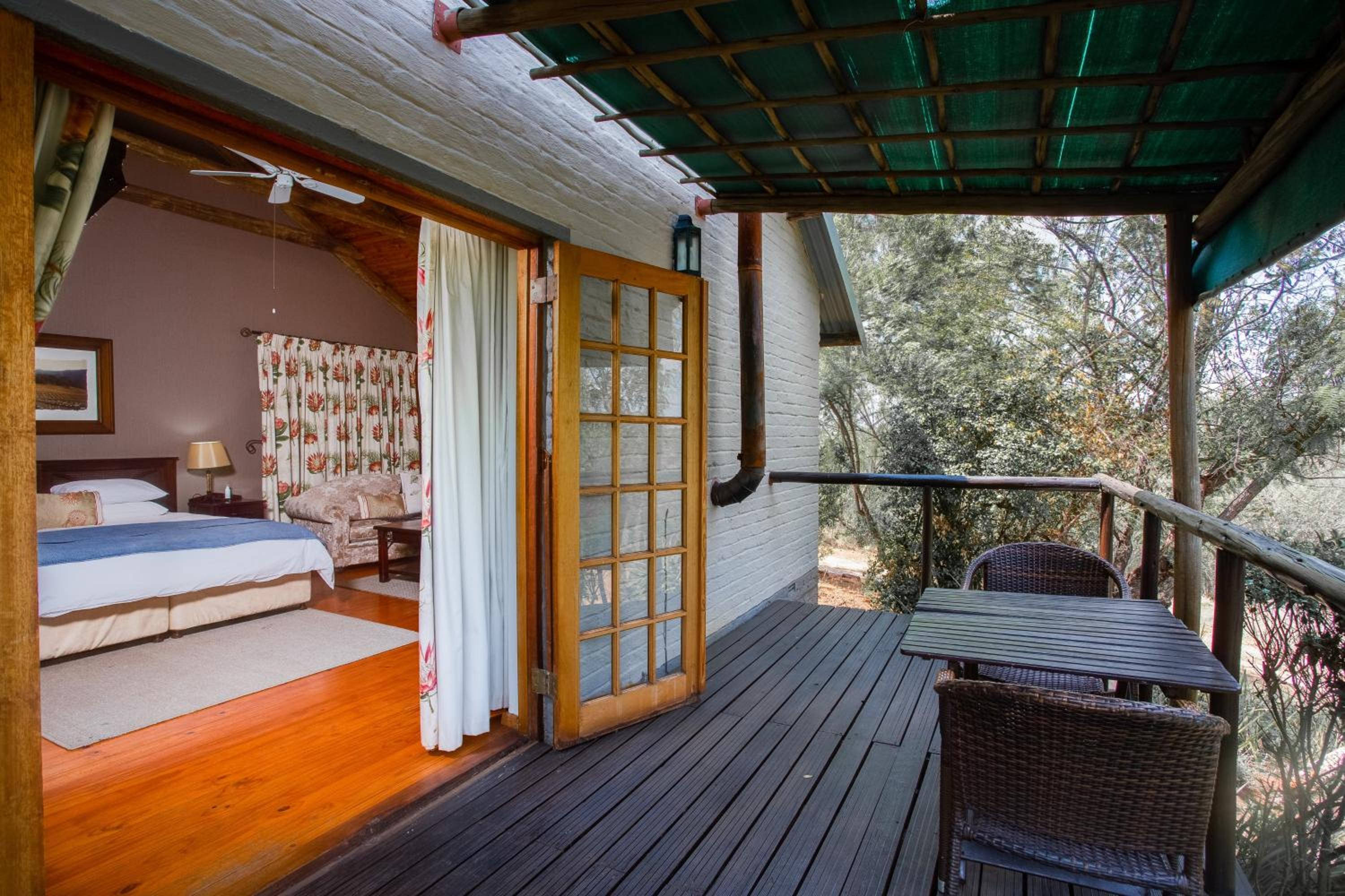 Deluxe Cabin - Photo 3