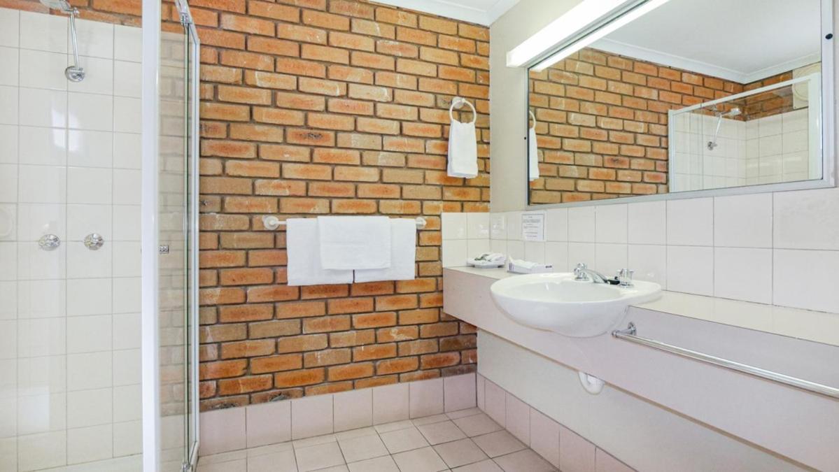 Double or Twin Room with Extra Bed - Photo 3