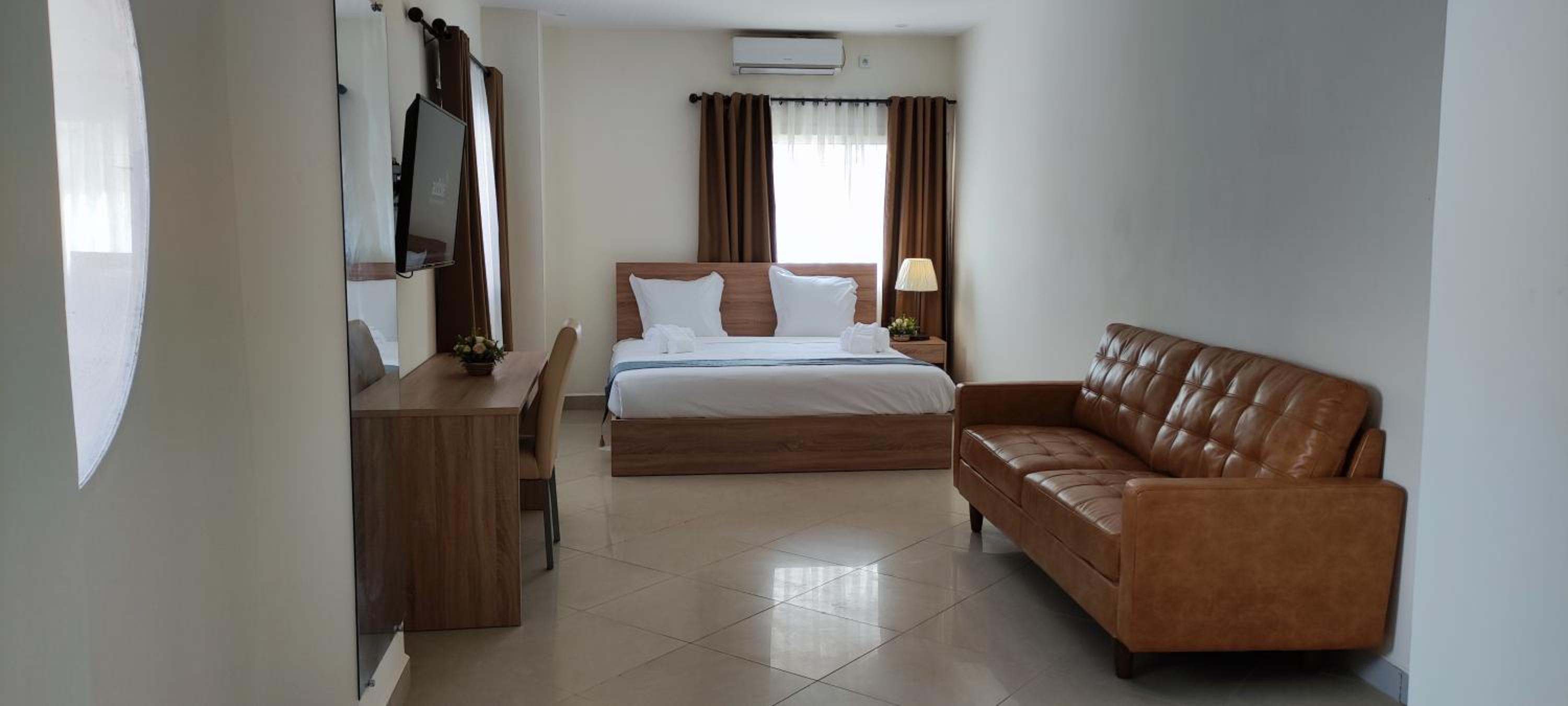 Deluxe Suite