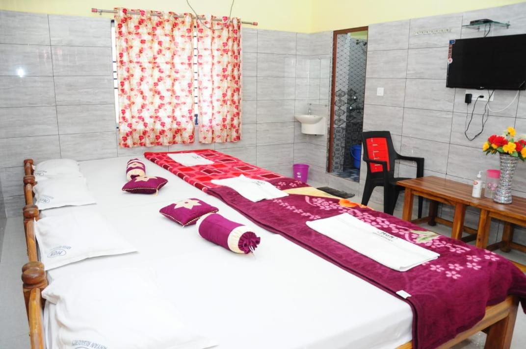 Deluxe Family Room - Photo 21