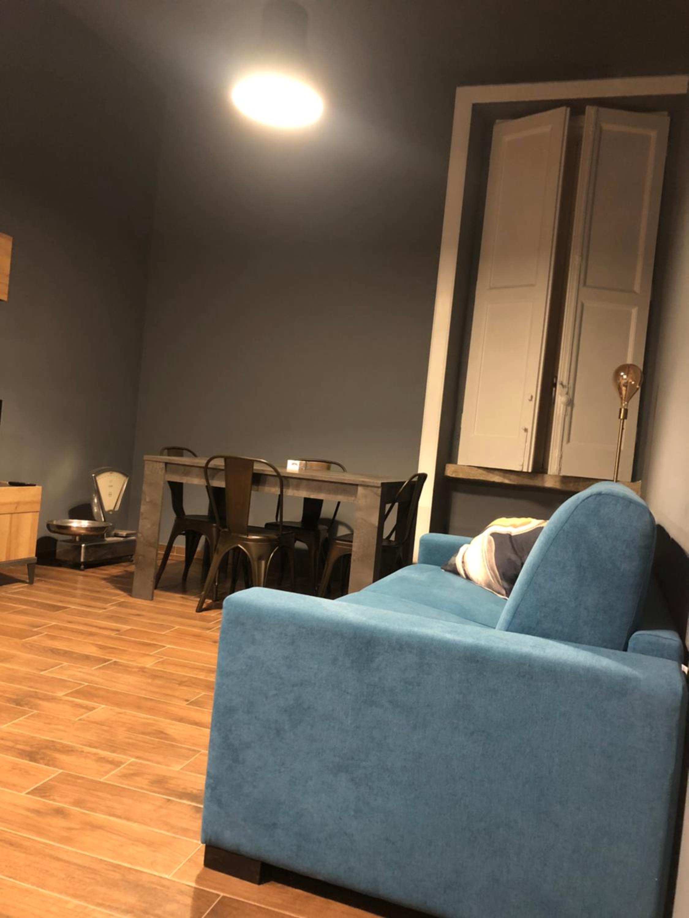 One-Bedroom Apartment photo 1