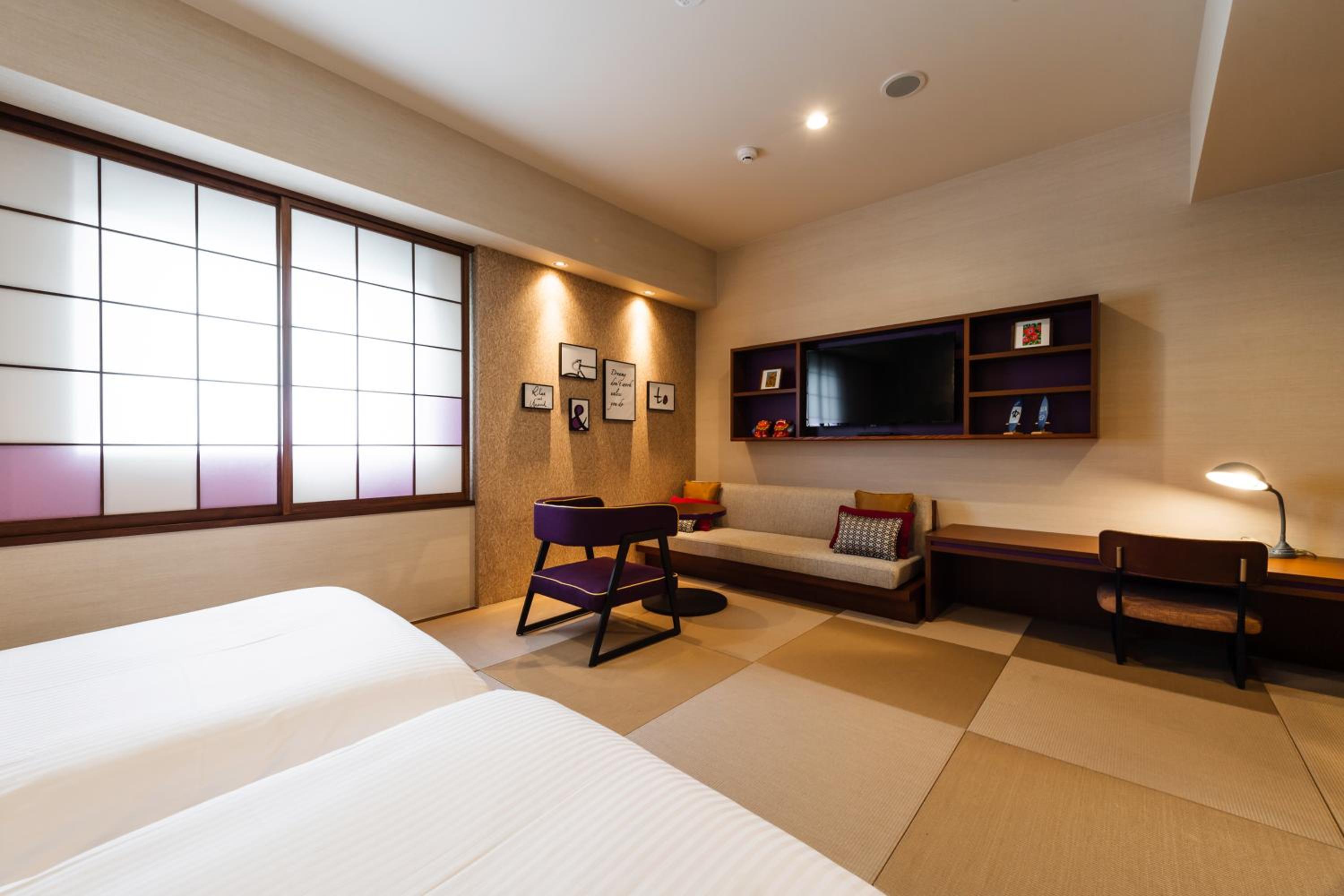 Twin Room - Disability Access - Photo 9