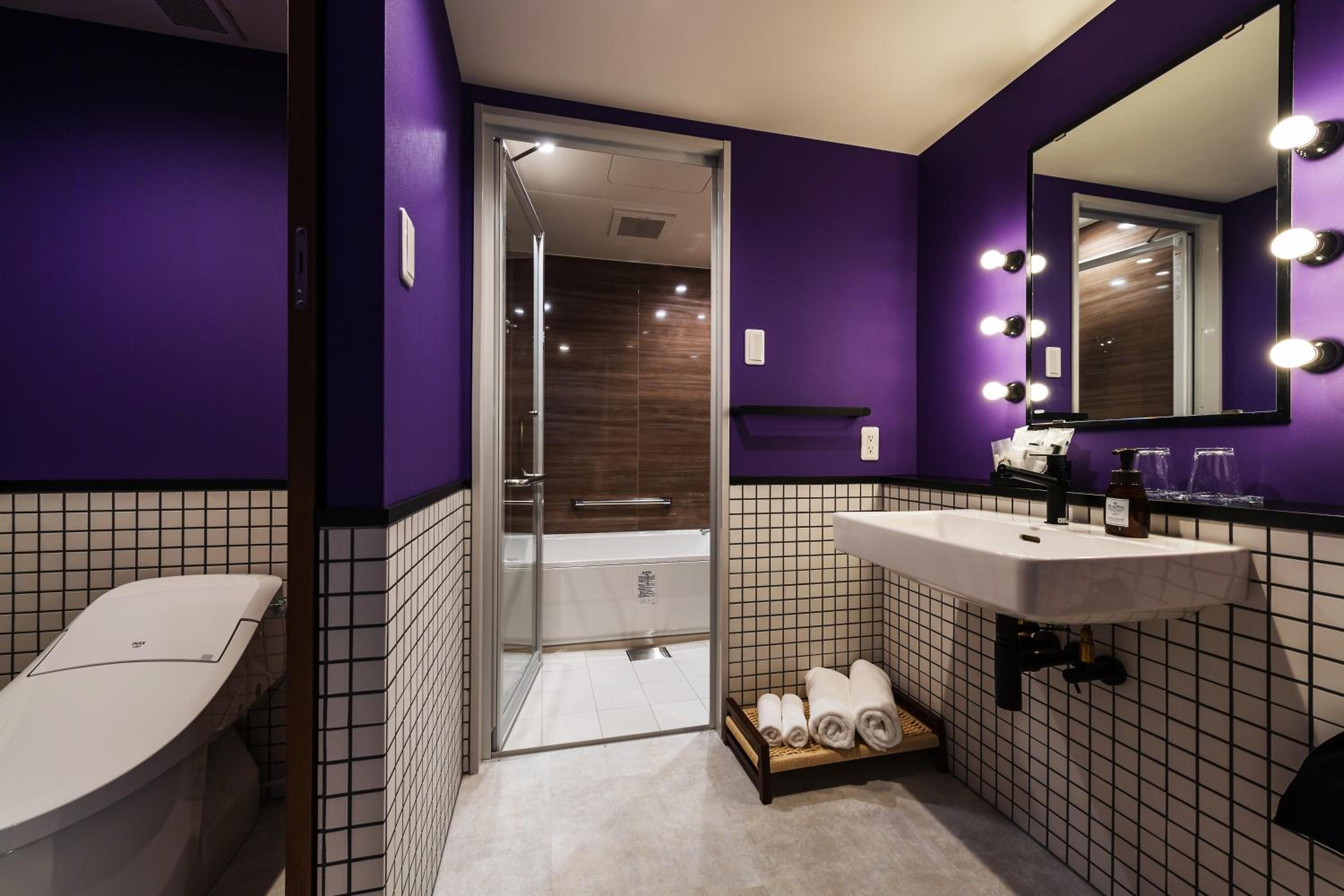 Twin Room - Disability Access - Photo 6