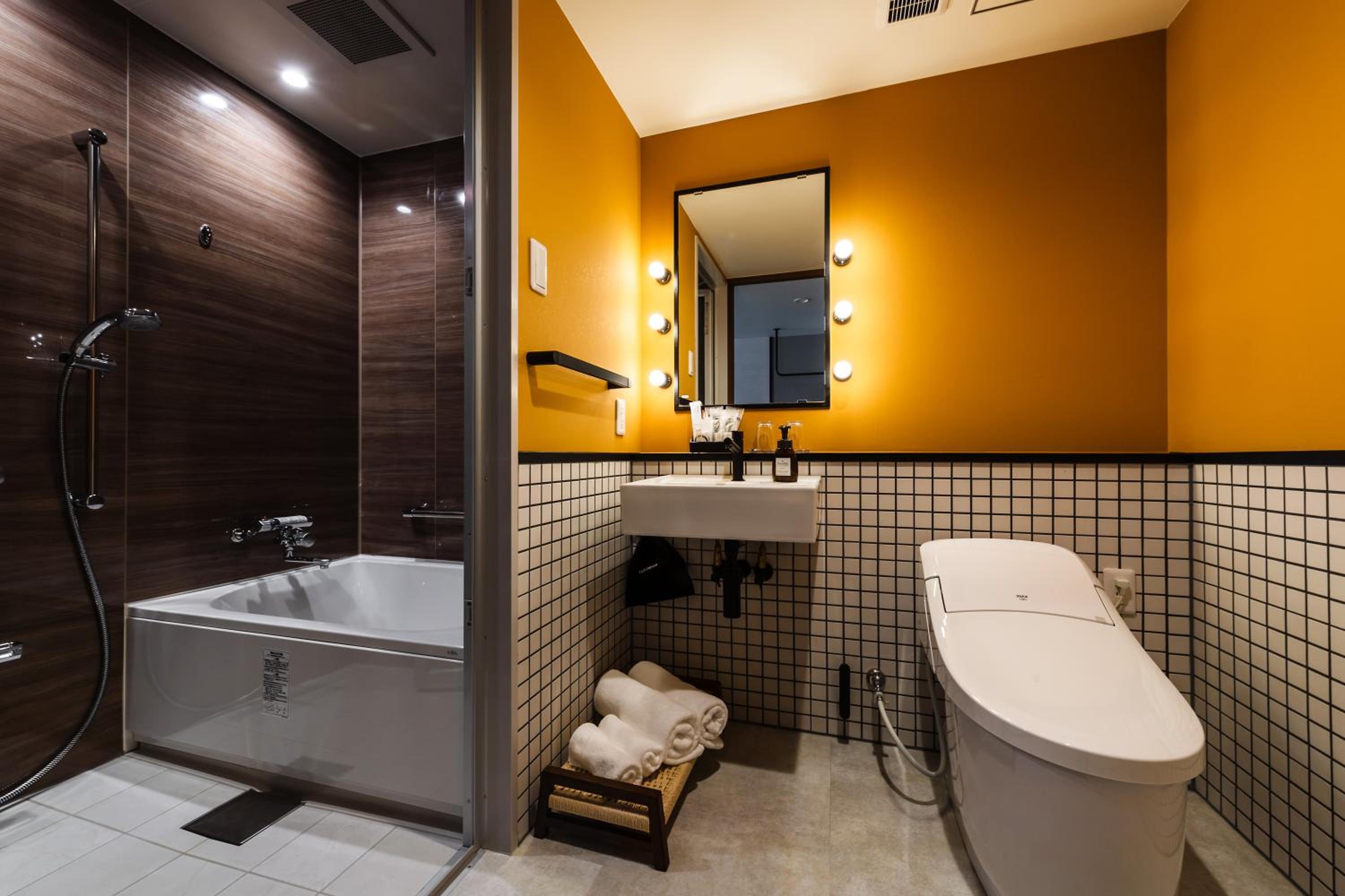 King Room - Disability Access - Photo 11