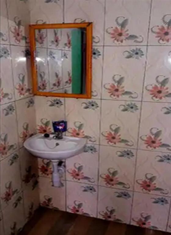 Budget Double Room - Photo 5