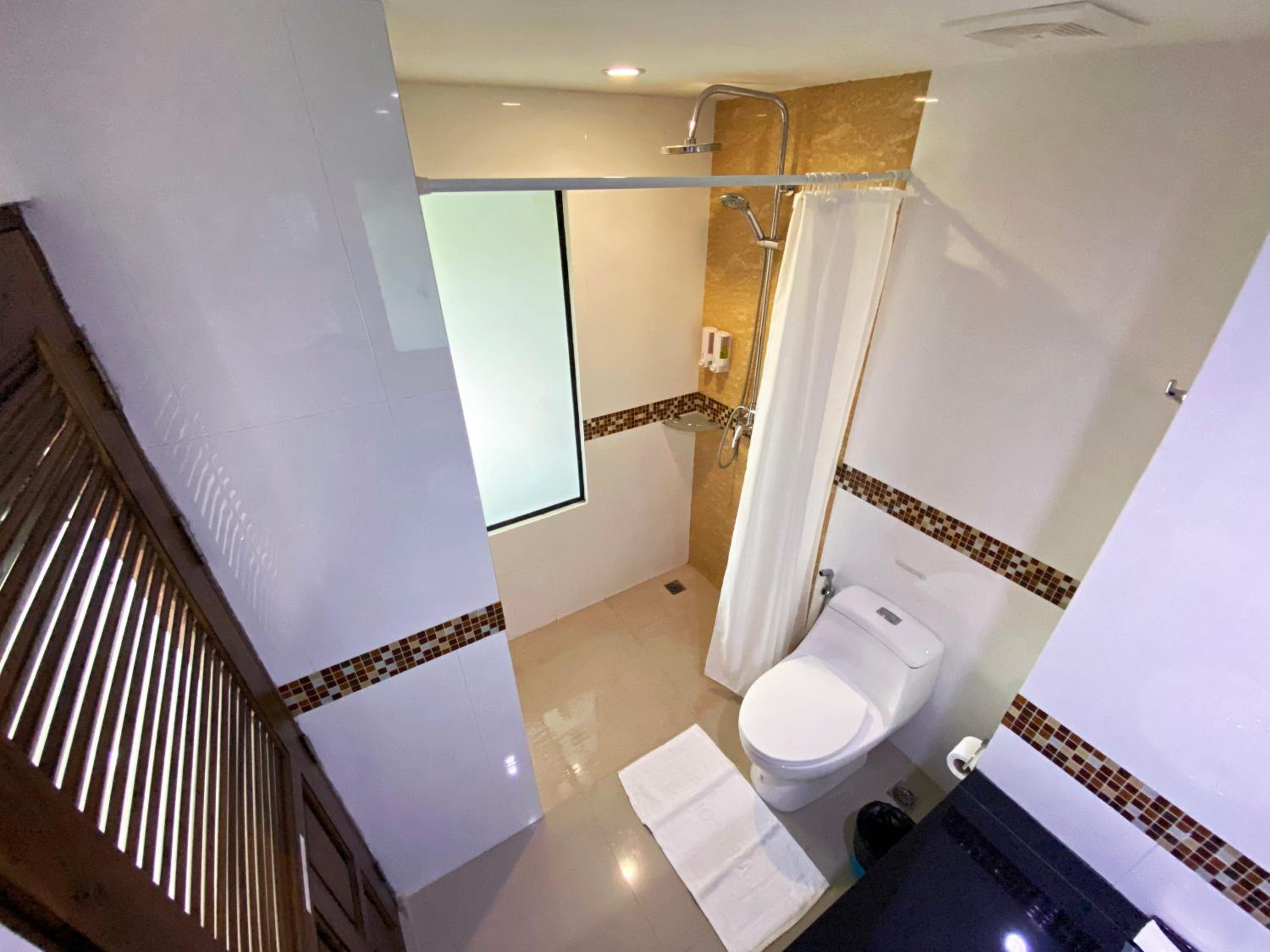 Standard Double Room photo 3