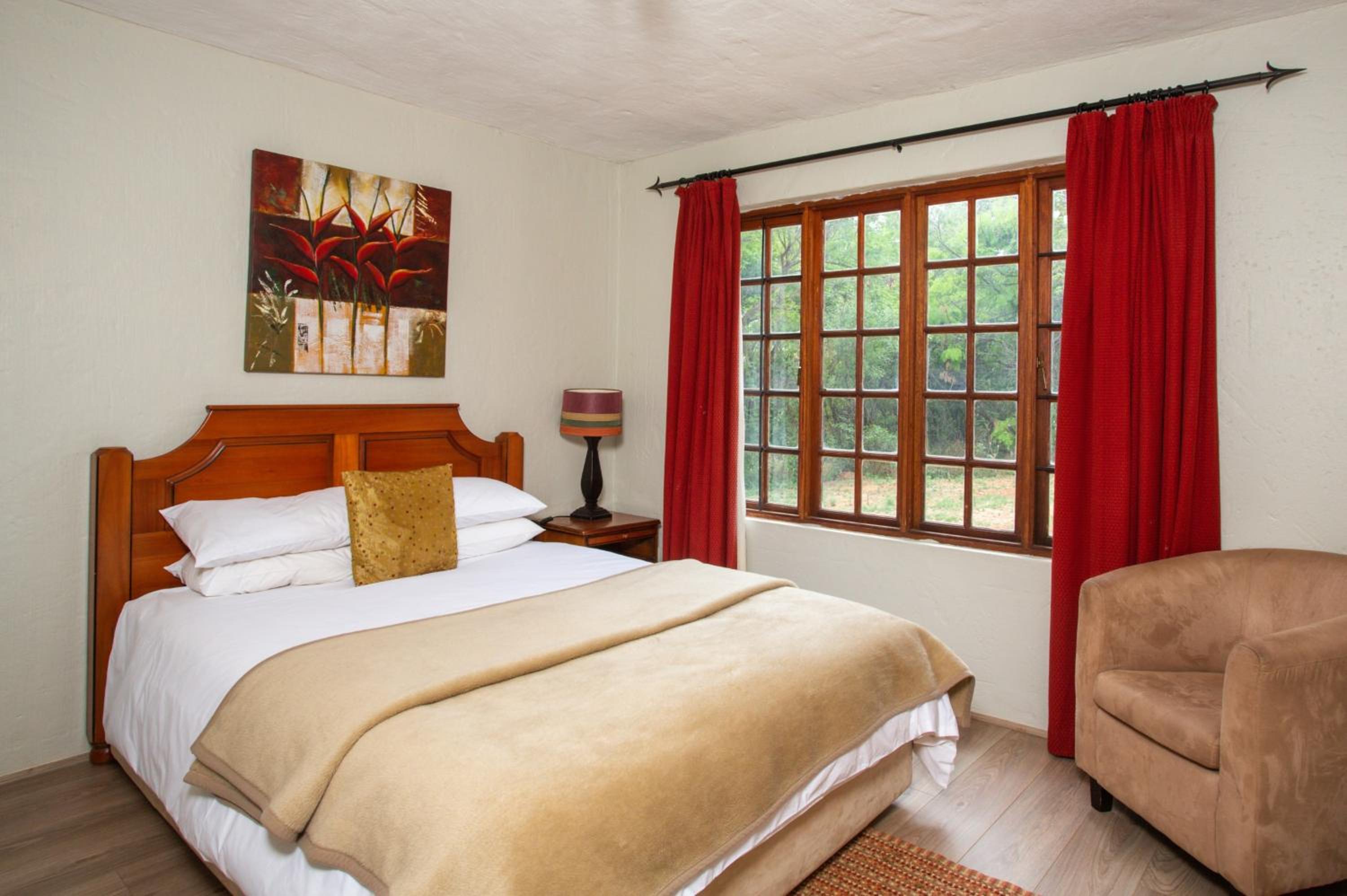 Hilltop House - Photo 1