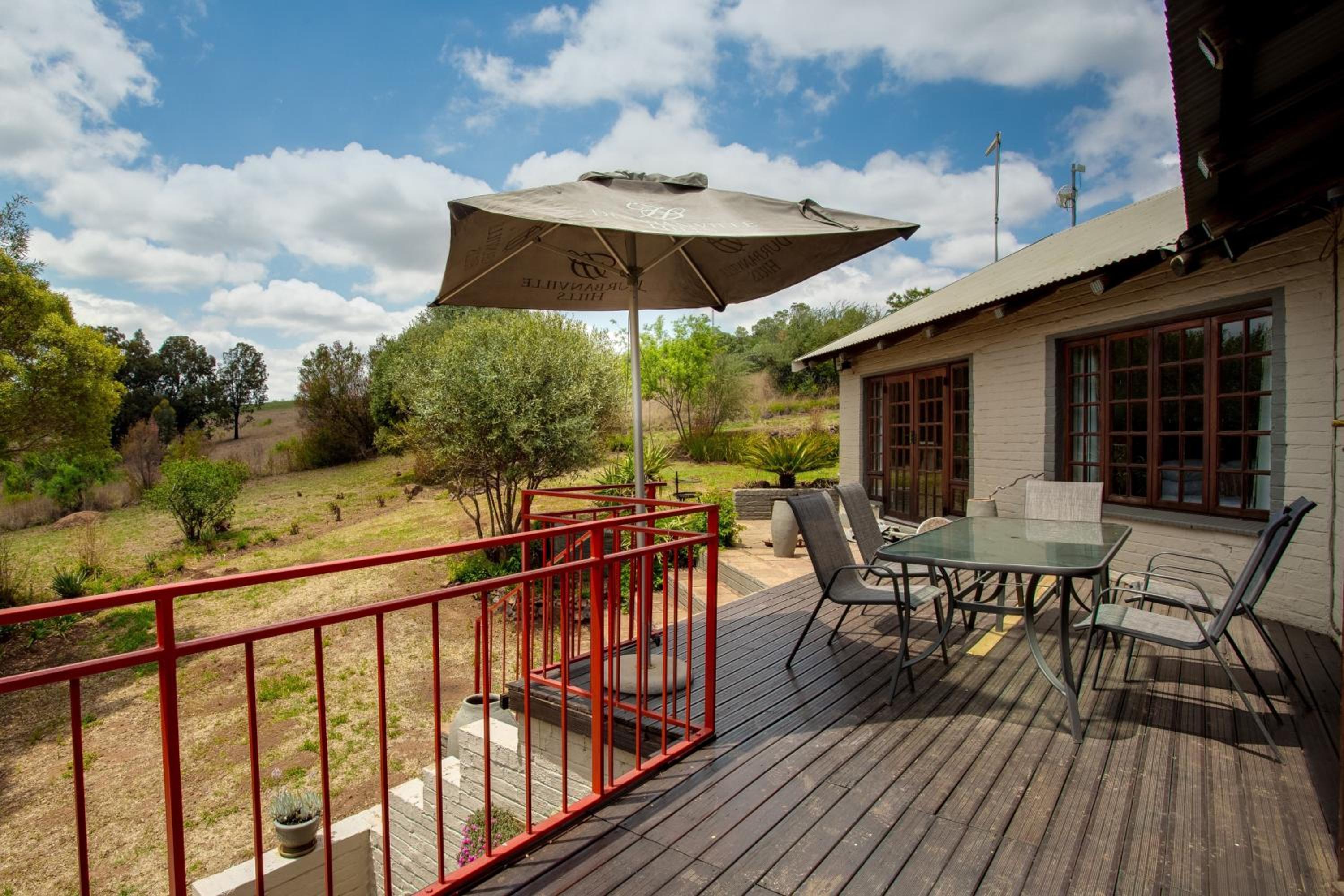 Hilltop House - Photo 9