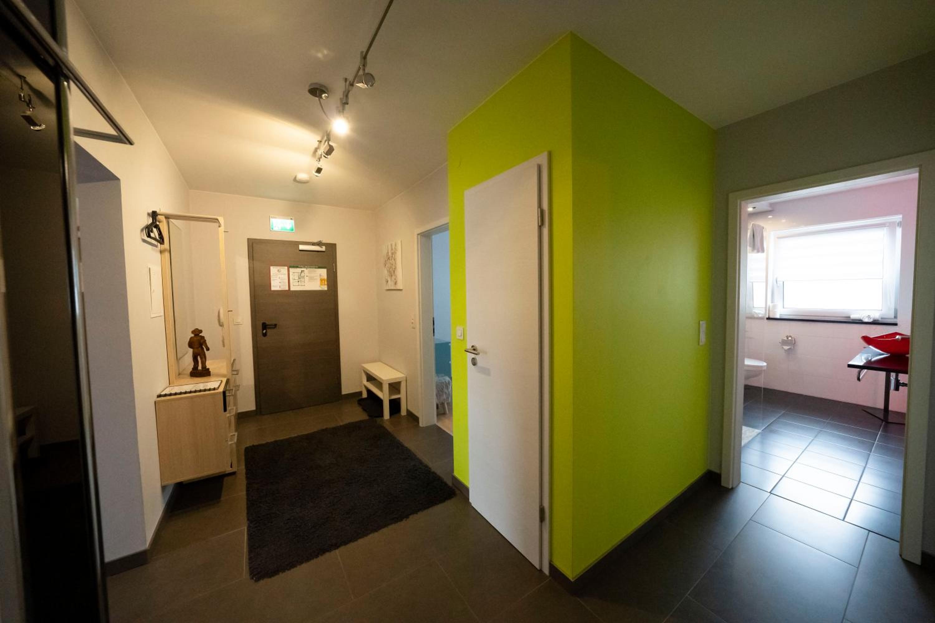 Three-Bedroom Apartment photo 2