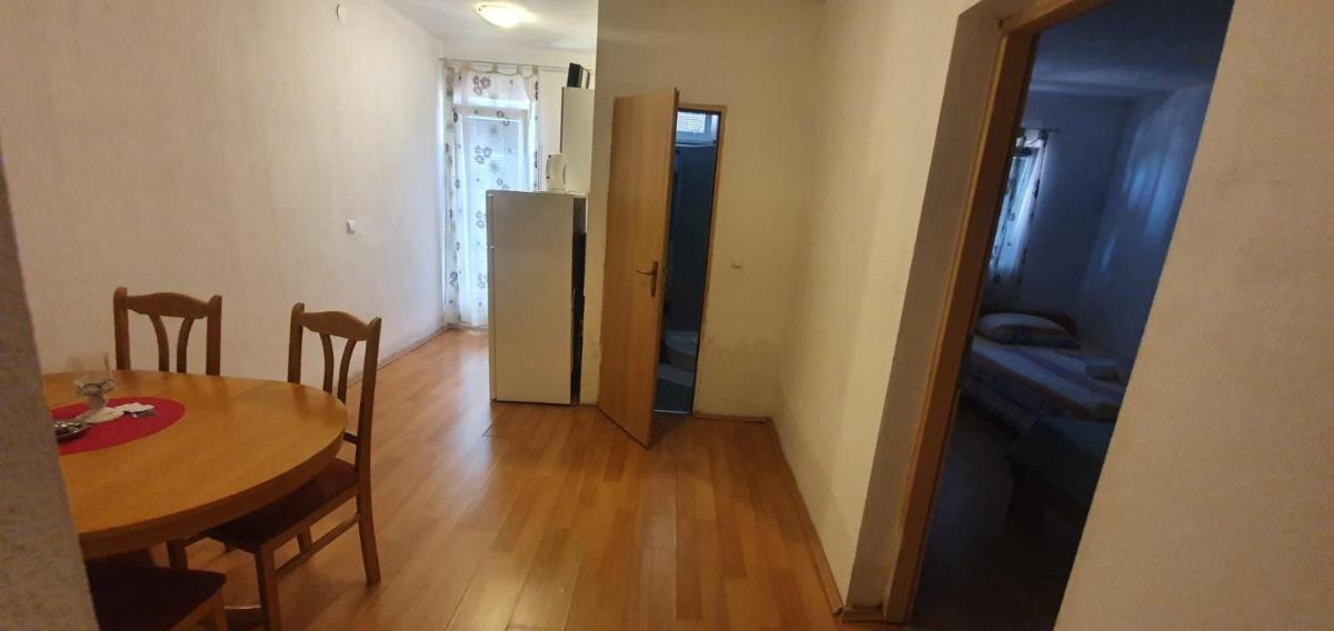 One-Bedroom Apartment with Patio photo 2
