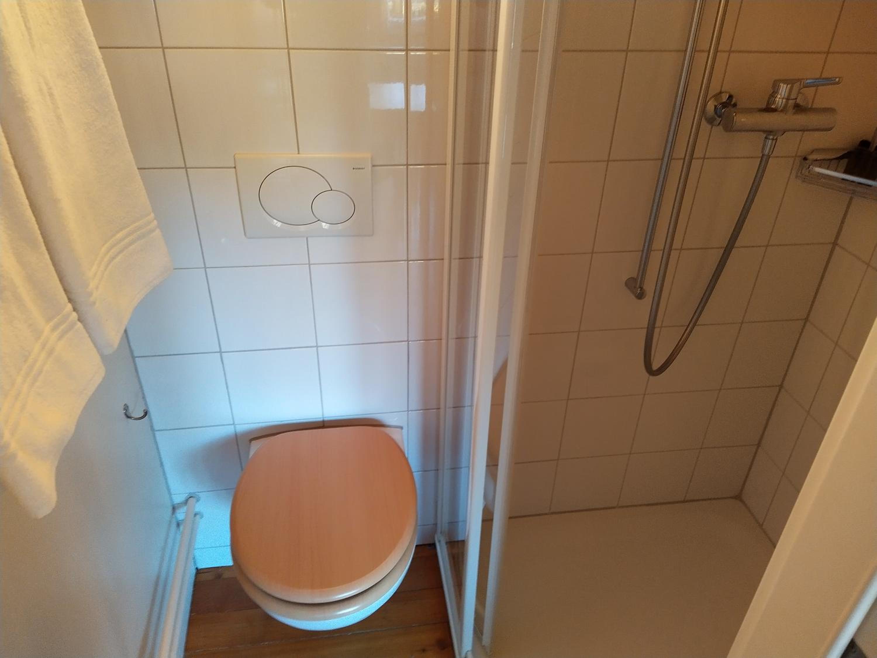 Double Room with Private Bathroom photo 2