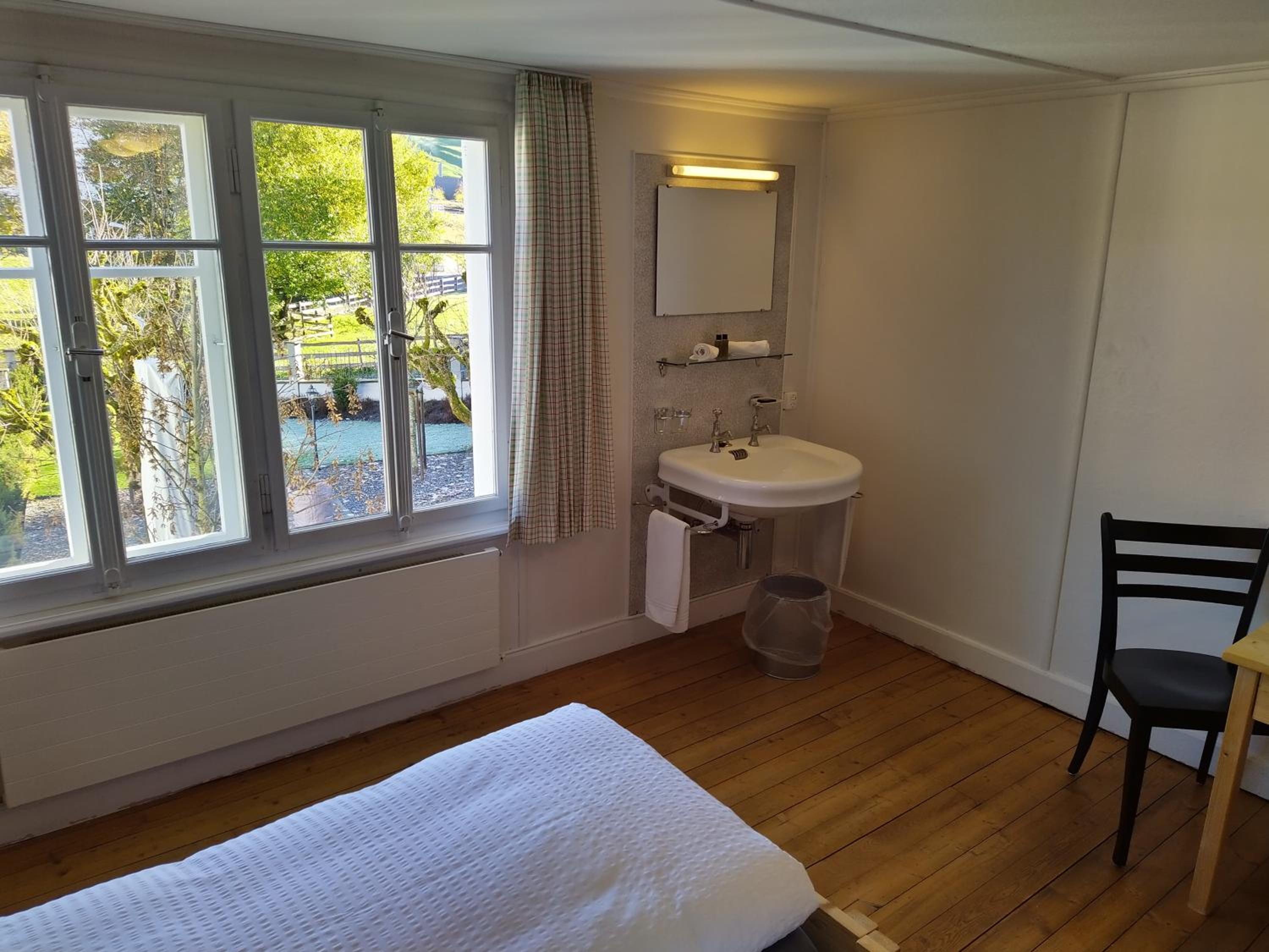 Standard Double Room with Shared Bathroom photo 1