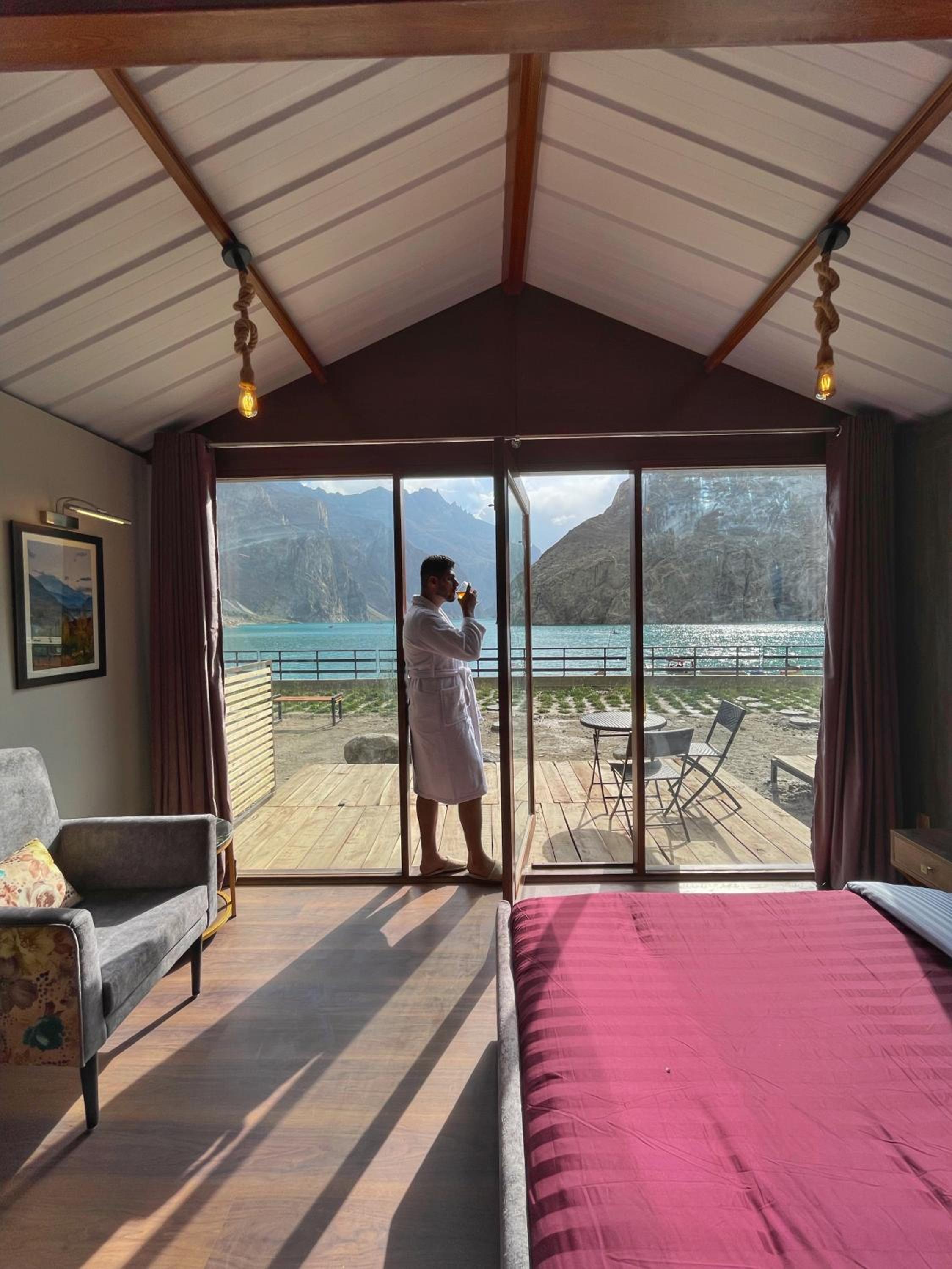 Double Room with Lake View photo 2