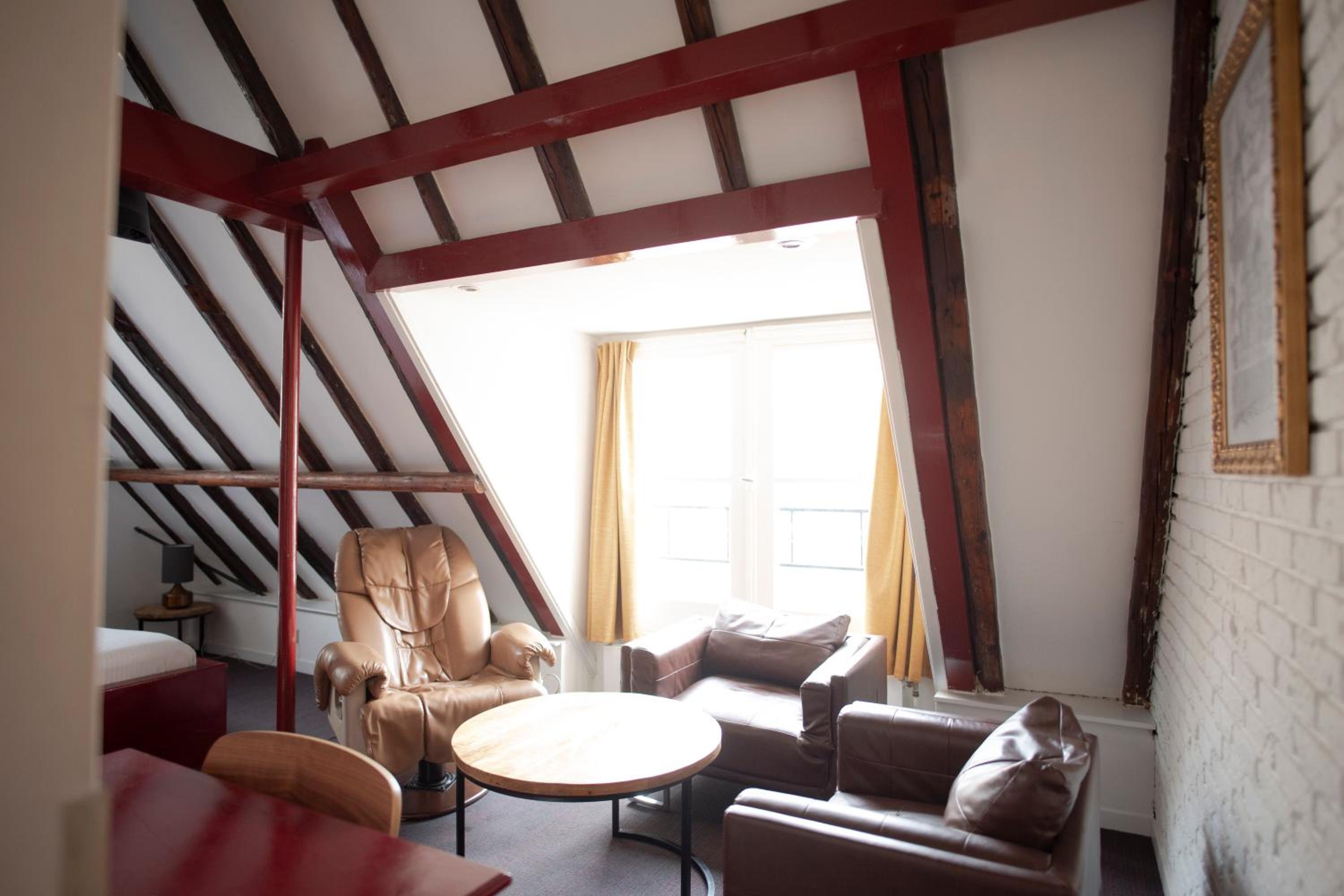 Deluxe Double Room with Bath photo 2