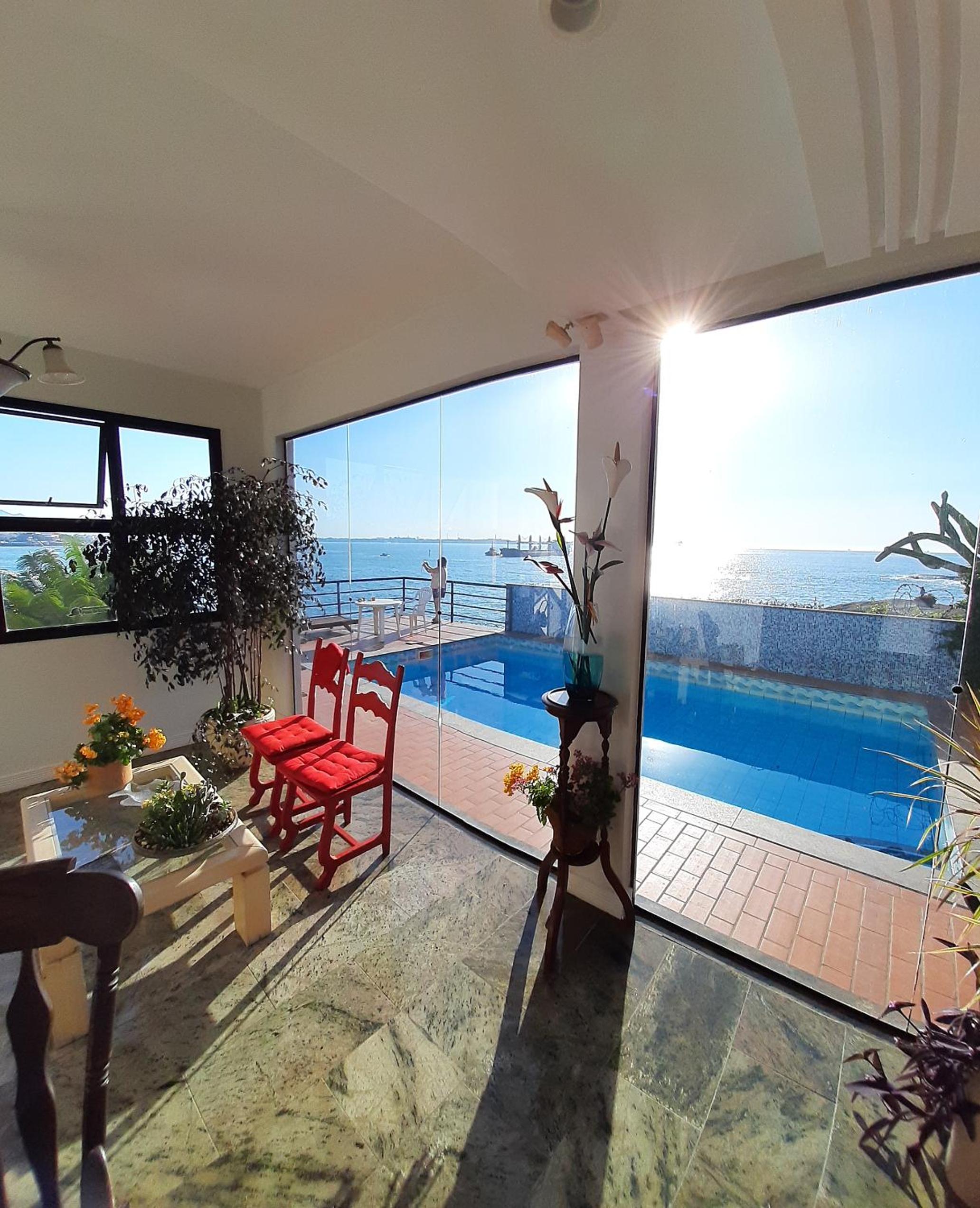 Deluxe Suite photo 2